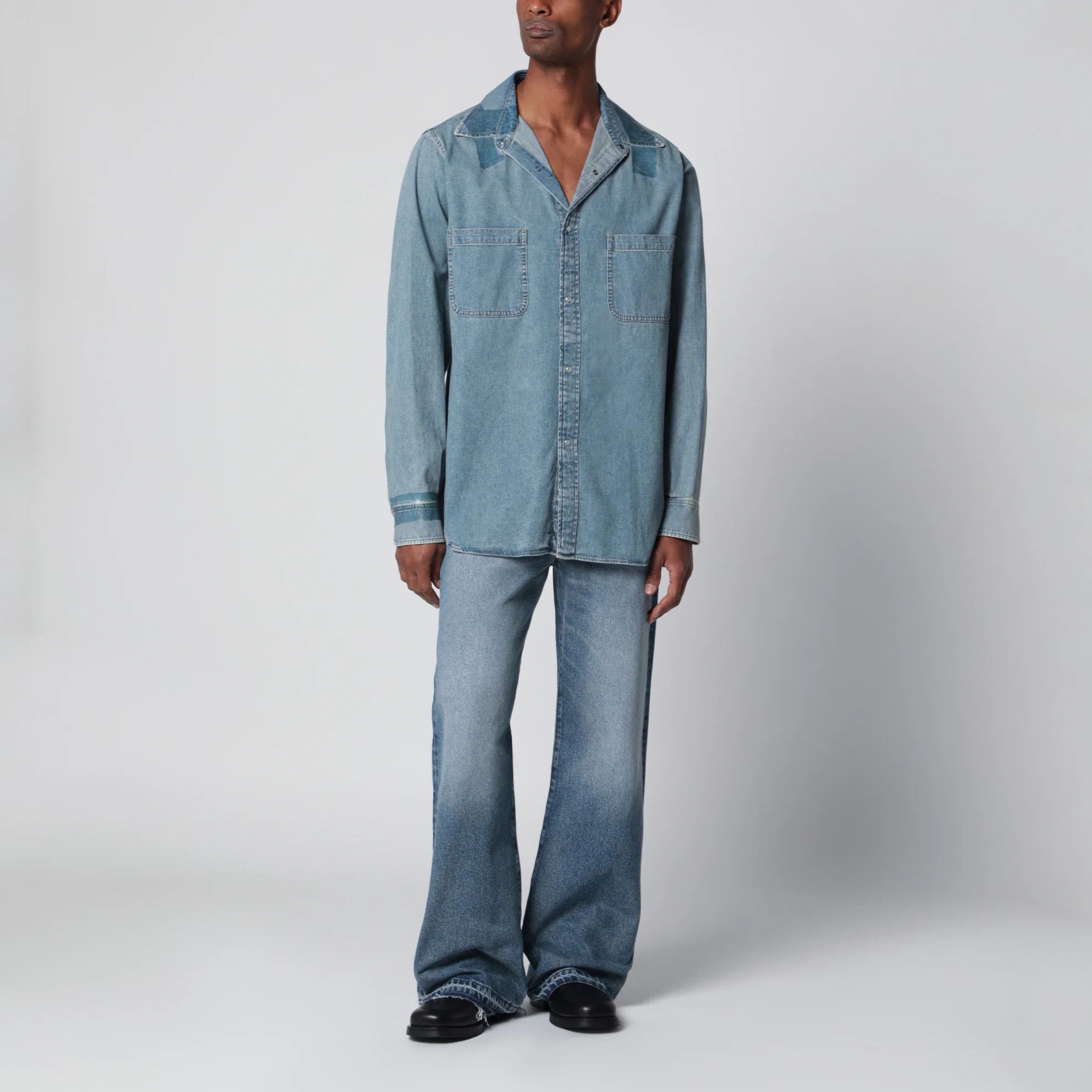 Maison Margiela o1d2blof0526 Denim Shirt in Blue Size US M / EU 48-50 / 2 - 1 Thumbnail