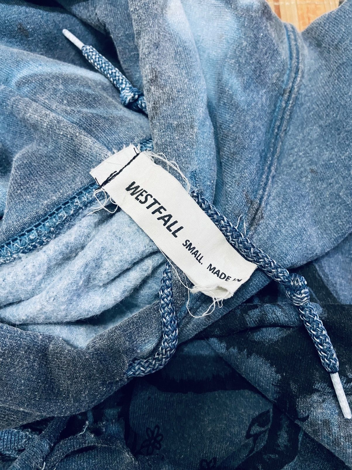 Designer VELVET BRETT WESTFALL DISTRESSED HOODIE Size US S / EU 44-46 / 1 - 19 Thumbnail