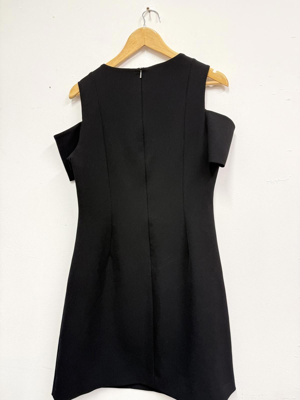 Whistles Whistles Black Cold Shoulder Dress UK 14 EU 42 US 10 Size L / US 10 / IT 46 - 4 Thumbnail