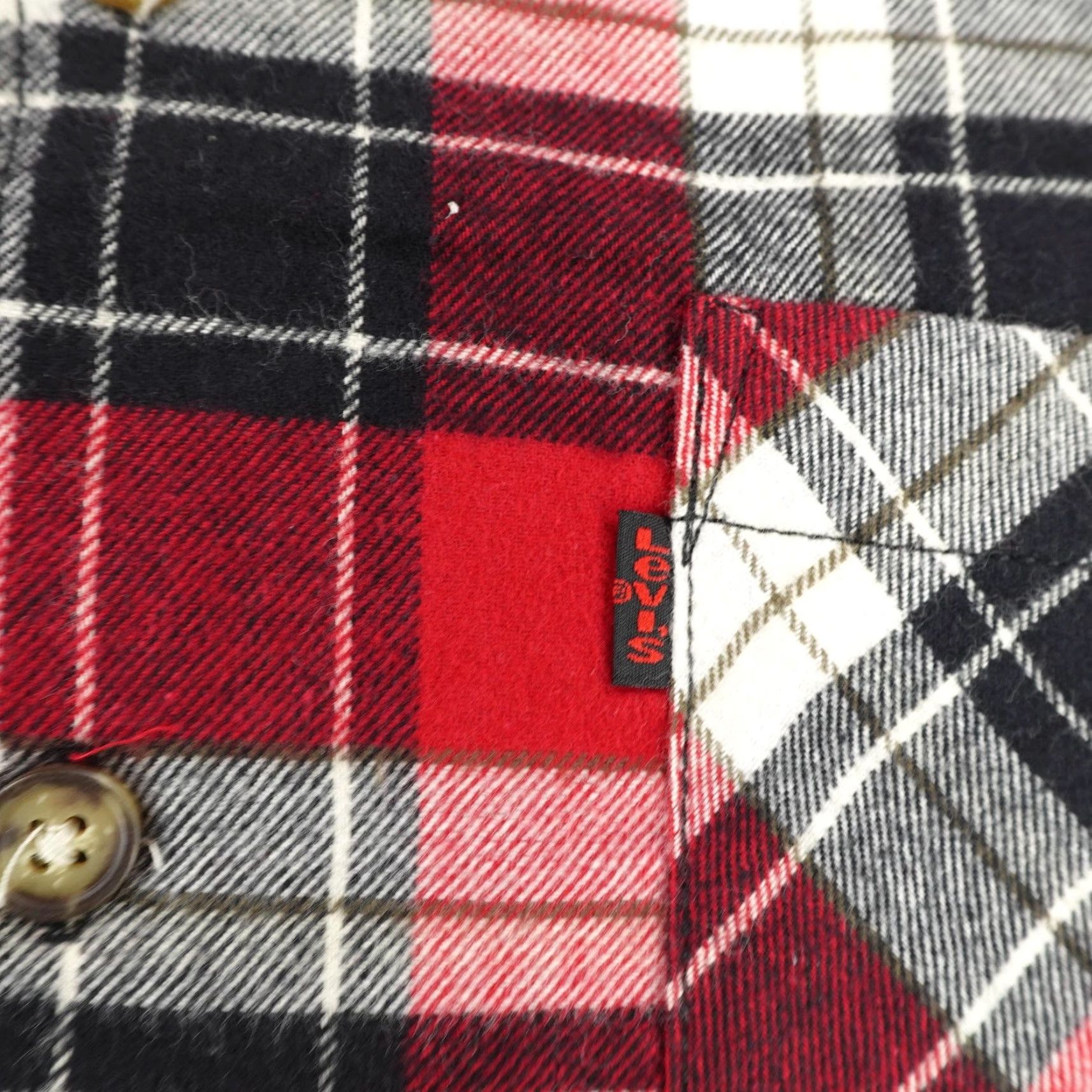Levi's VINTAGE Levi's Flannel Shirt Men Large Red Black White Plaid 90s Outdoor All Seasons Size US L / EU 52-54 / 3 - 5 Thumbnail