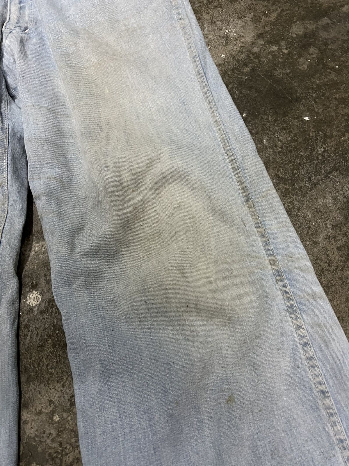 Edwin 💥Baggy💥Vintage 80’s Edwin Light Wash Distress Jean Size US 32 / EU 48 - 7 Thumbnail