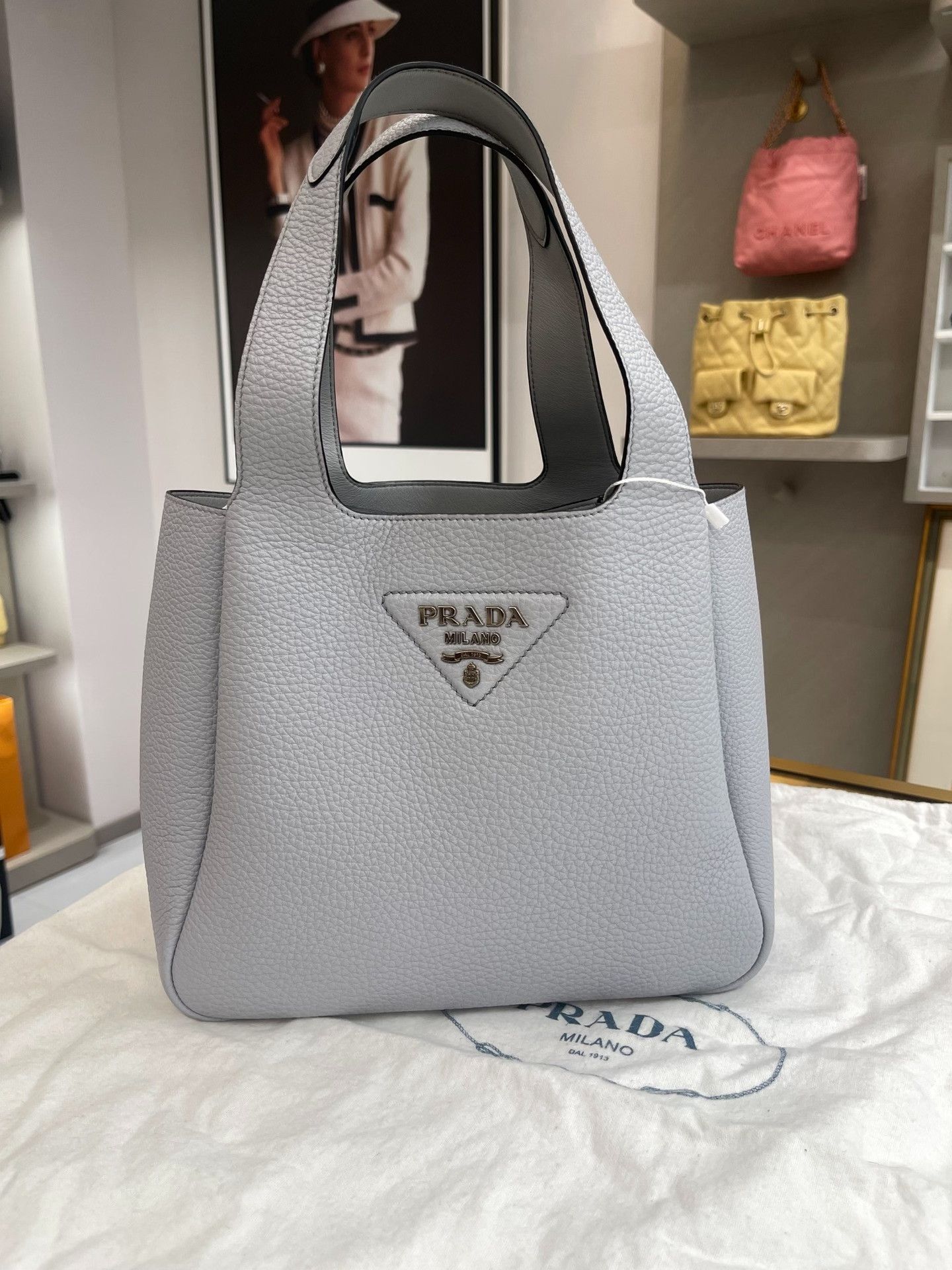 Prada Pre-loved Bag Very good condition Size ONE SIZE - 1 Thumbnail
