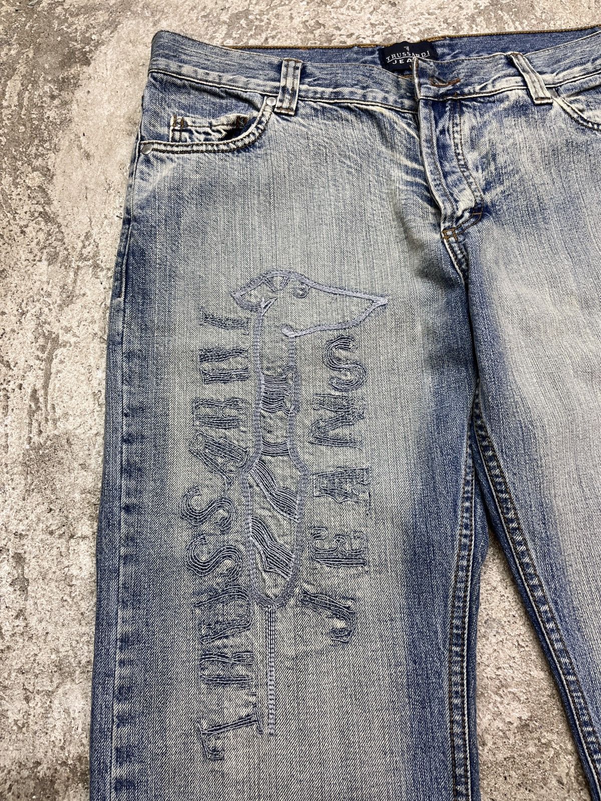 Trussardi × Vintage TRUSSARDI EMBROIDERED LOGO DENIM PANTS - LOT № 3148 Size US 33 - 2 Thumbnail