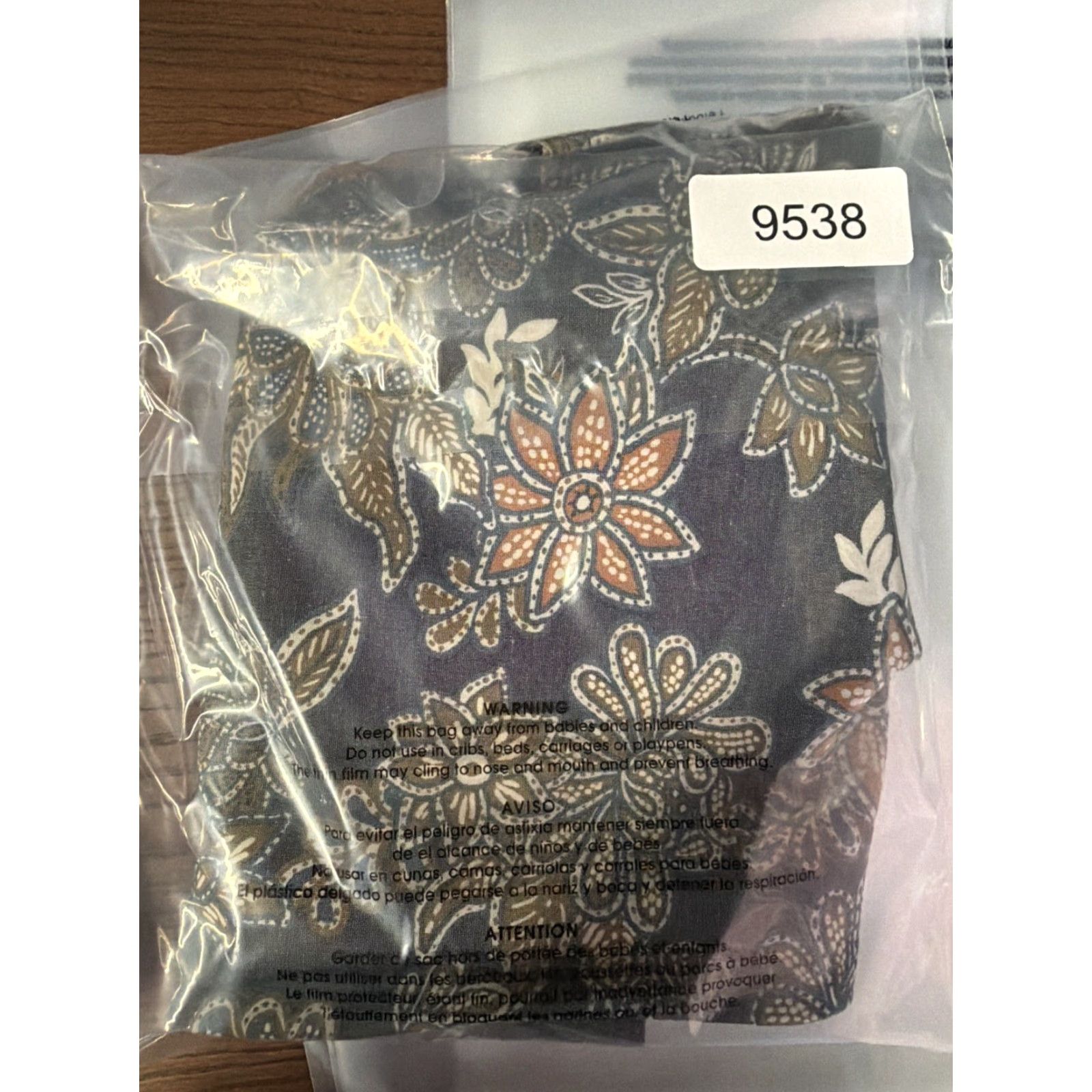 Quiksilver Quiksilver Board Shorts Mens 28 Multicolor Floral Trunks Recycled Hawaiian Surfing Back Pocket Drawstring Pockets Size US 28 / EU 44 - 4 Thumbnail