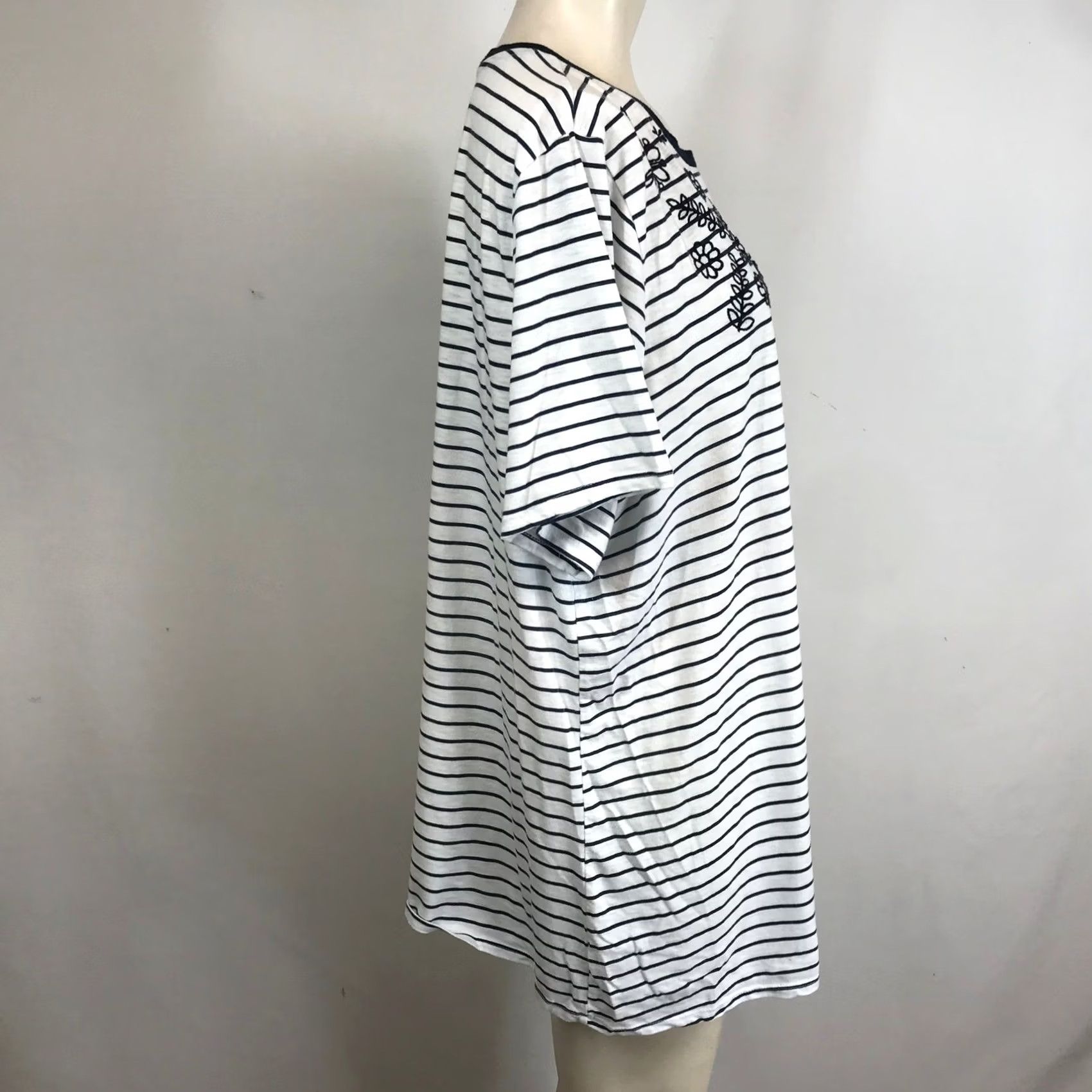 Vintage Lane Bryant Plus Size Tunic Top - Navy White Stripes Floral Embroidery - Womens Shirt Size 3XL / US 20-22 - 4 Thumbnail