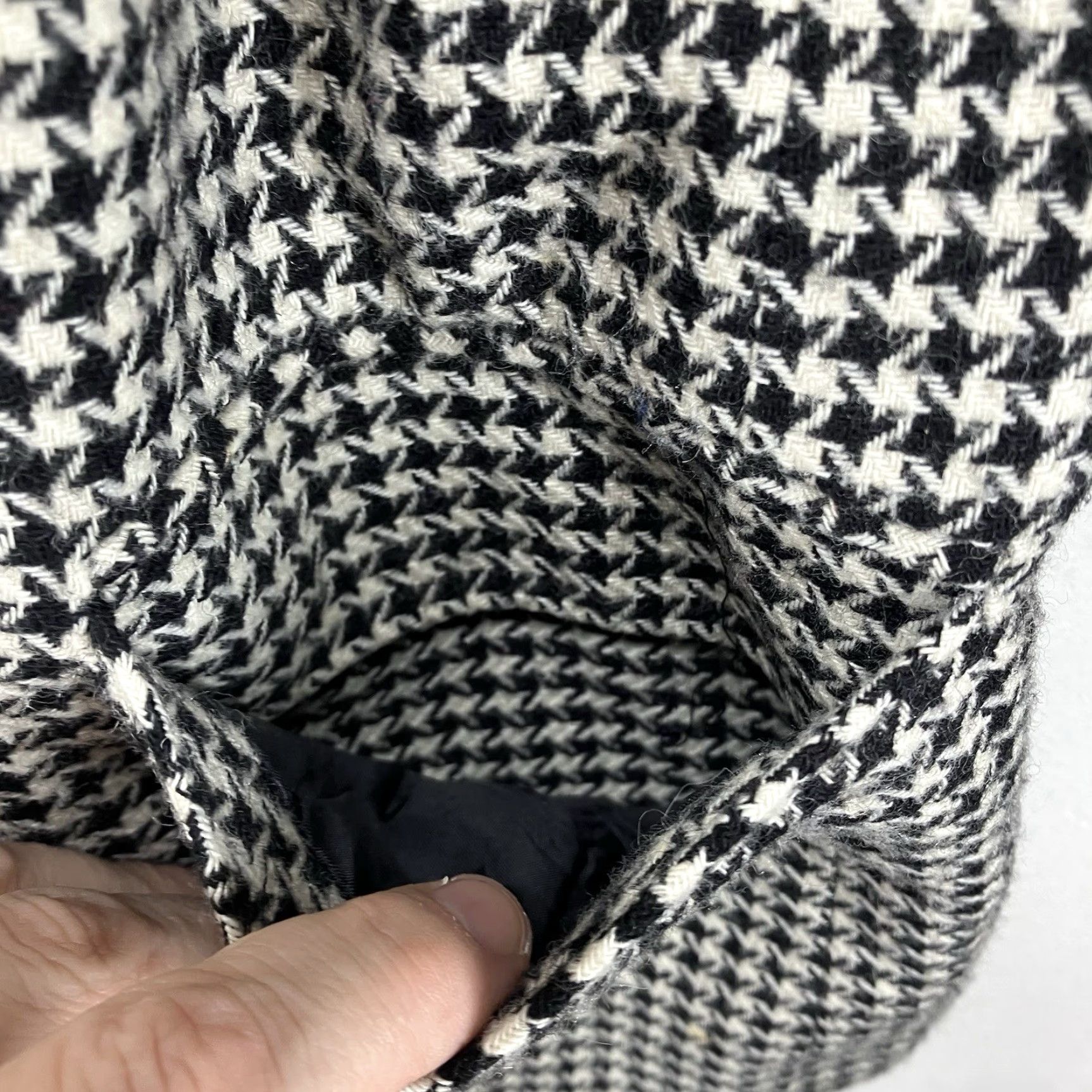 Vintage VINTAGE Norton McNaughton Blazer Wool Houndstooth Women’s Faux Dickey Jacket Size 6 Black Long Sleeve Pockets Dry Clean Only Regular Jacket (65 chars) Size M / US 6-8 / IT 42-44 - 7 Thumbnail