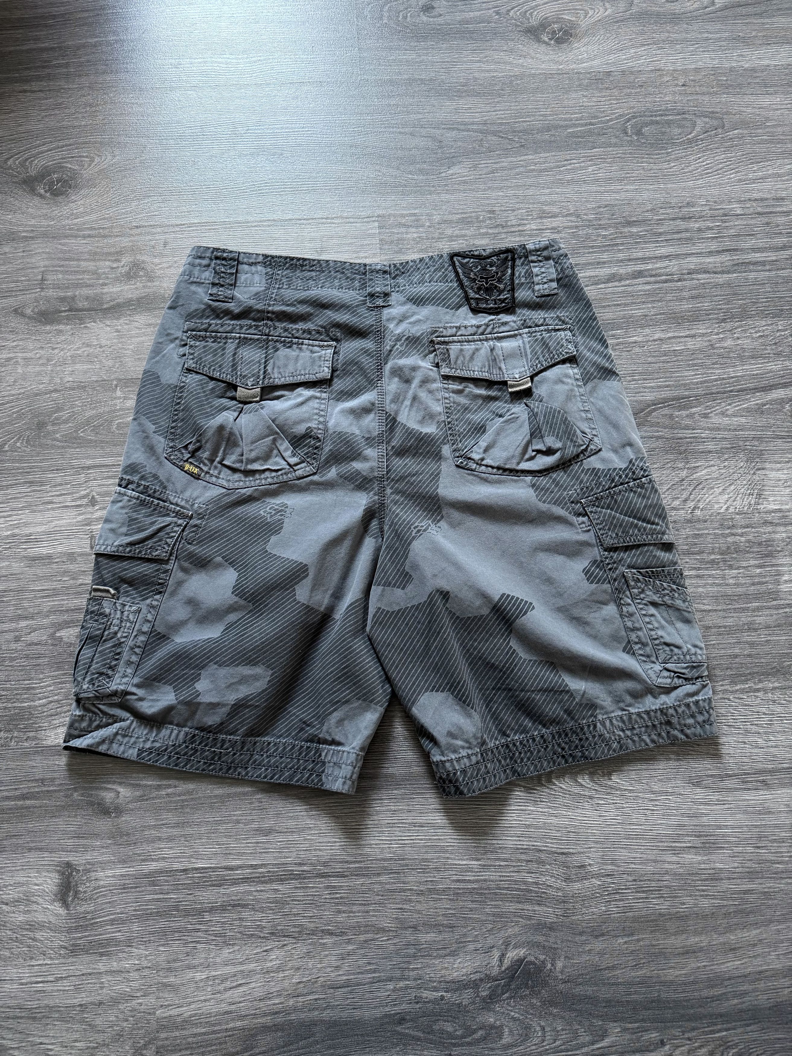 Fox Racing × Vintage Crazy Baggy Fox Racing Camo Cargo Shorts Y2K Motocross Size US 34 / EU 50 - 2 Thumbnail
