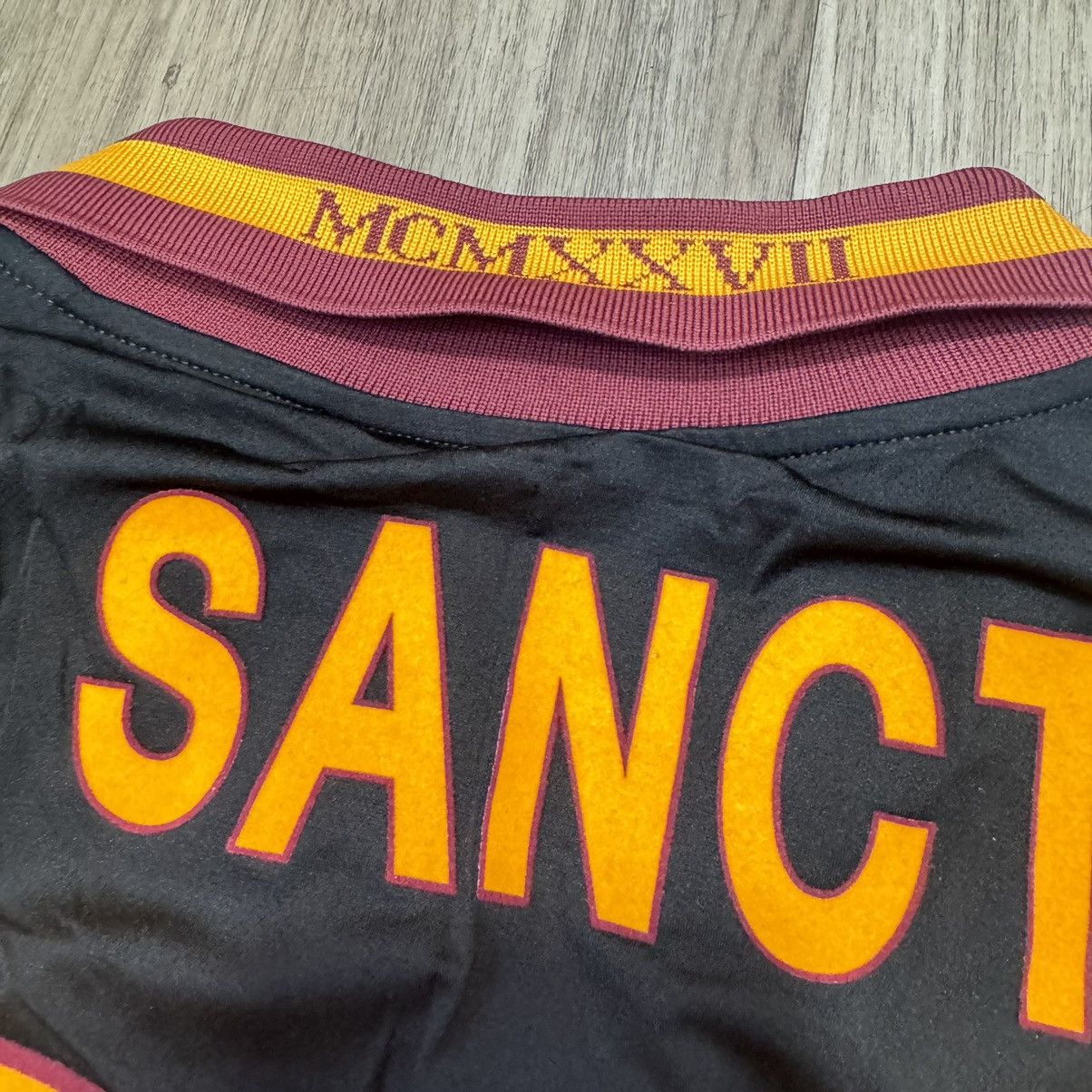 Sports Specialties Roma 13/14 player issue gk shirt #26 De Sanctis (bnwt) Size US XL / EU 56 / 4 - 6 Thumbnail