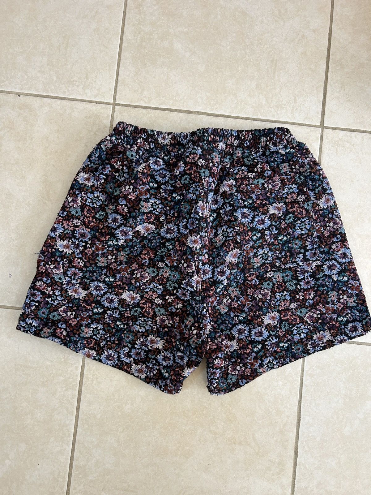 Pleasures Pleasures floral shorts Size US 30 / EU 46 - 2 Thumbnail