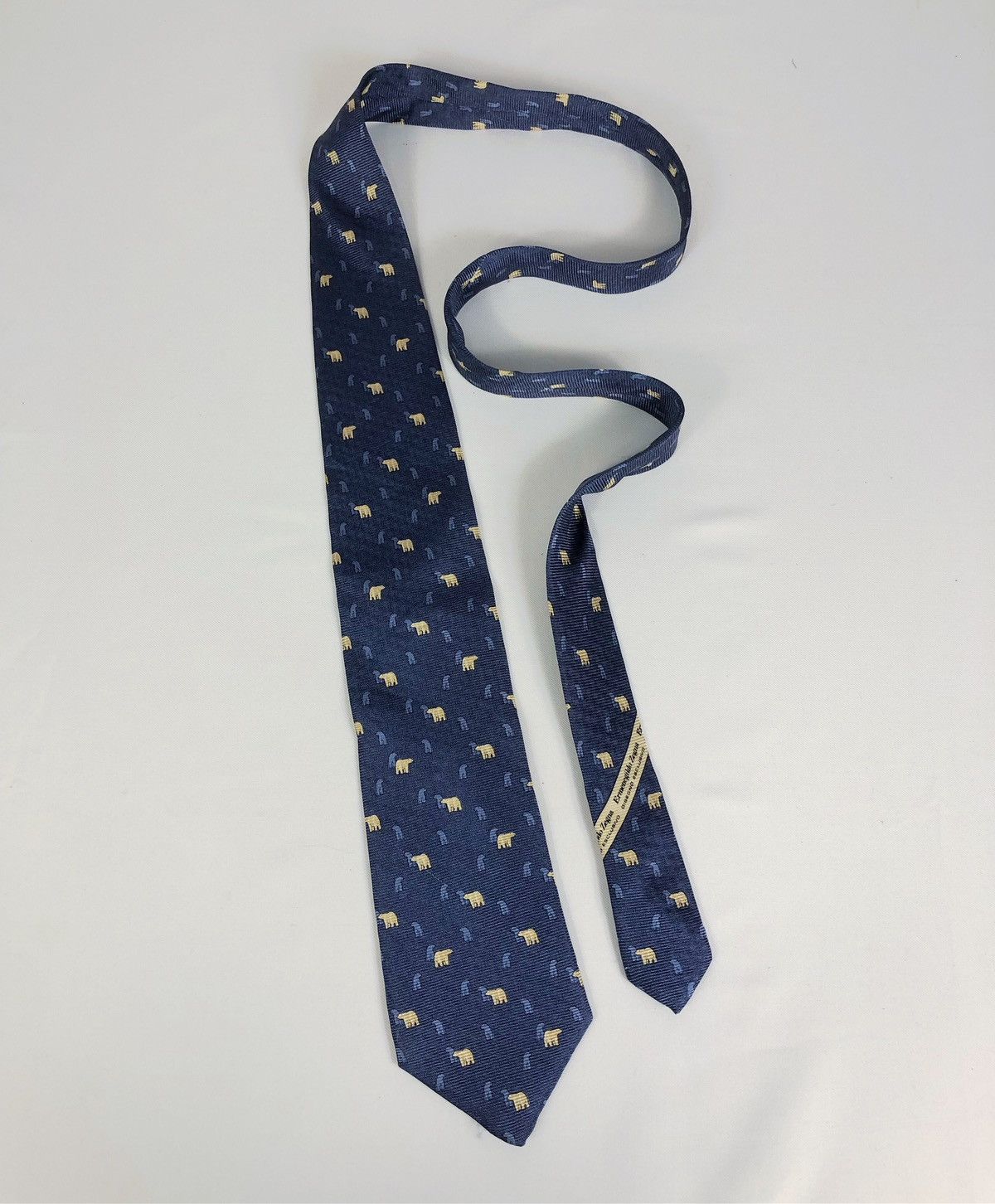 Ermenegildo Zegna Rare Ermenegildo Zegna Polar Bear Silk Tie Made in Italy Size ONE SIZE - 2 Thumbnail