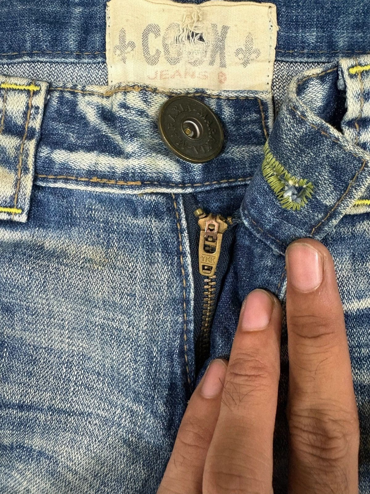 Yoshiyuki Konishi Vintage Japanese Brand Faded Distressed Flare Jeans Size 32" / US 10 / IT 46 - 3 Thumbnail