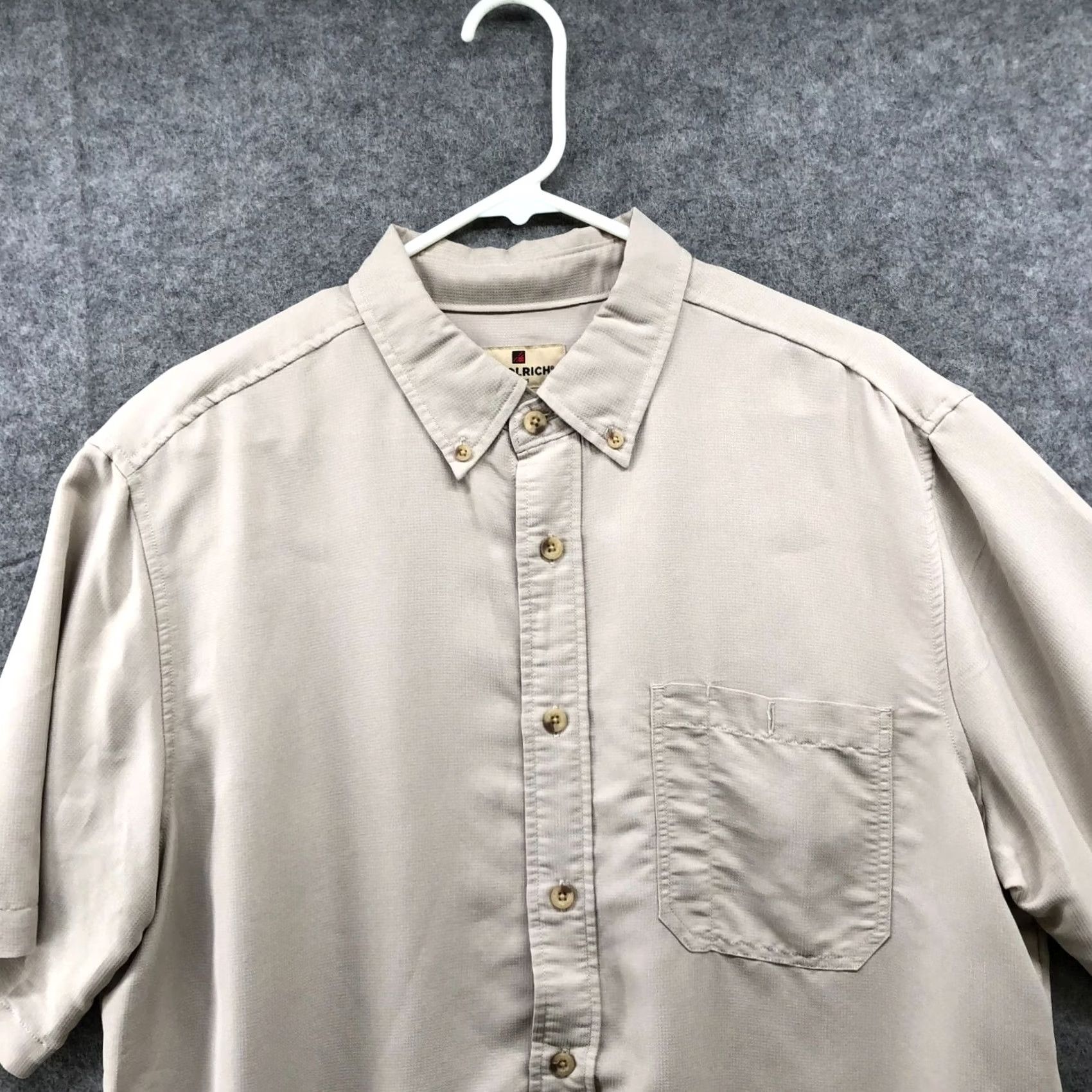 Vintage Woolrich Shirt Mens L Beige Pocket Button-Down Short Sleeve Silky Knit Casual Pocketed Button Up Camp Outdoors Regular Sleeve Size US L / EU 52-54 / 3 - 3 Thumbnail