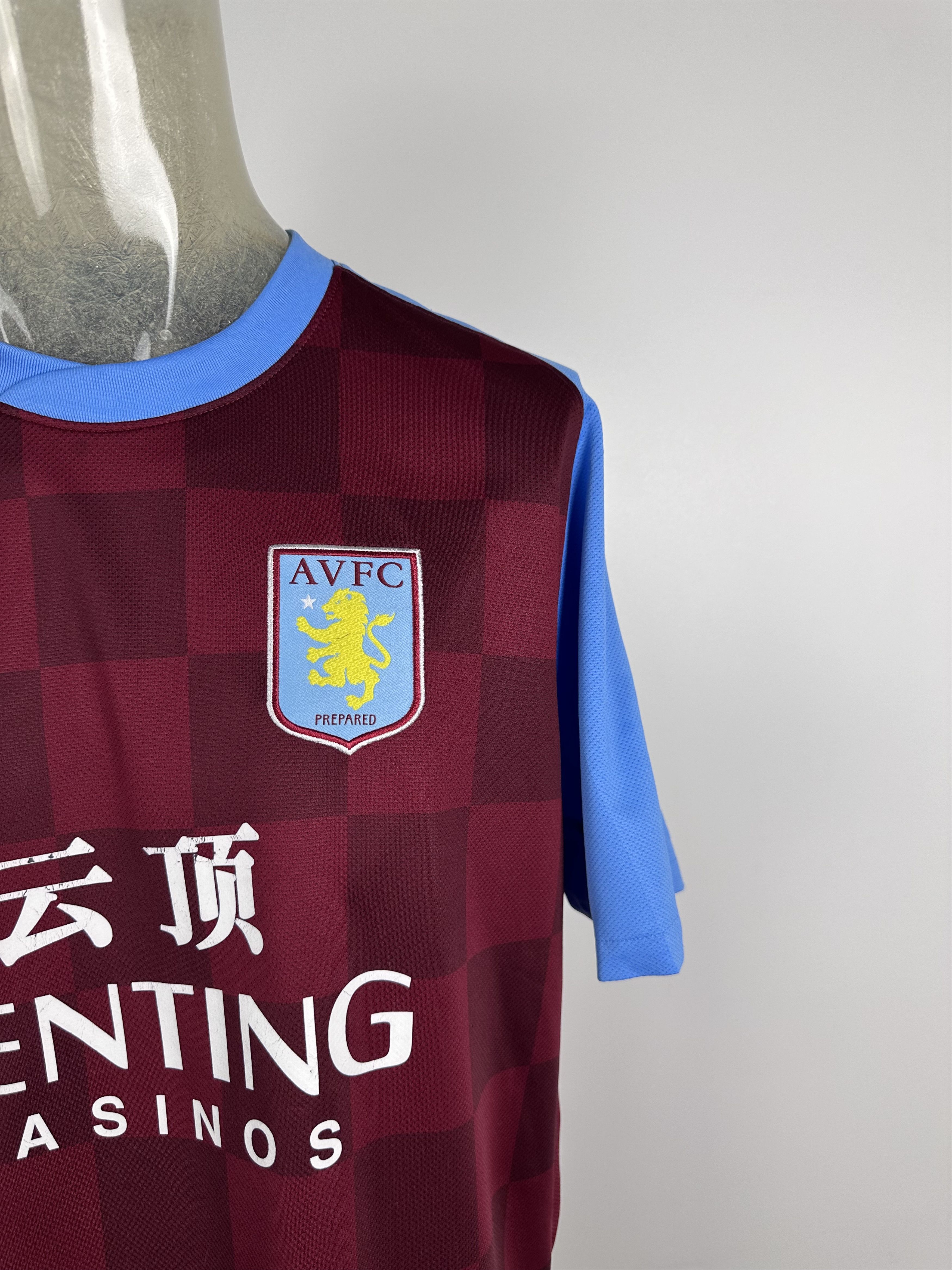 Nike ASTON VILLA 2011 2012 Football Shirt Soccer Jersey Nike L Size US L / EU 52-54 / 3 - 2 Thumbnail