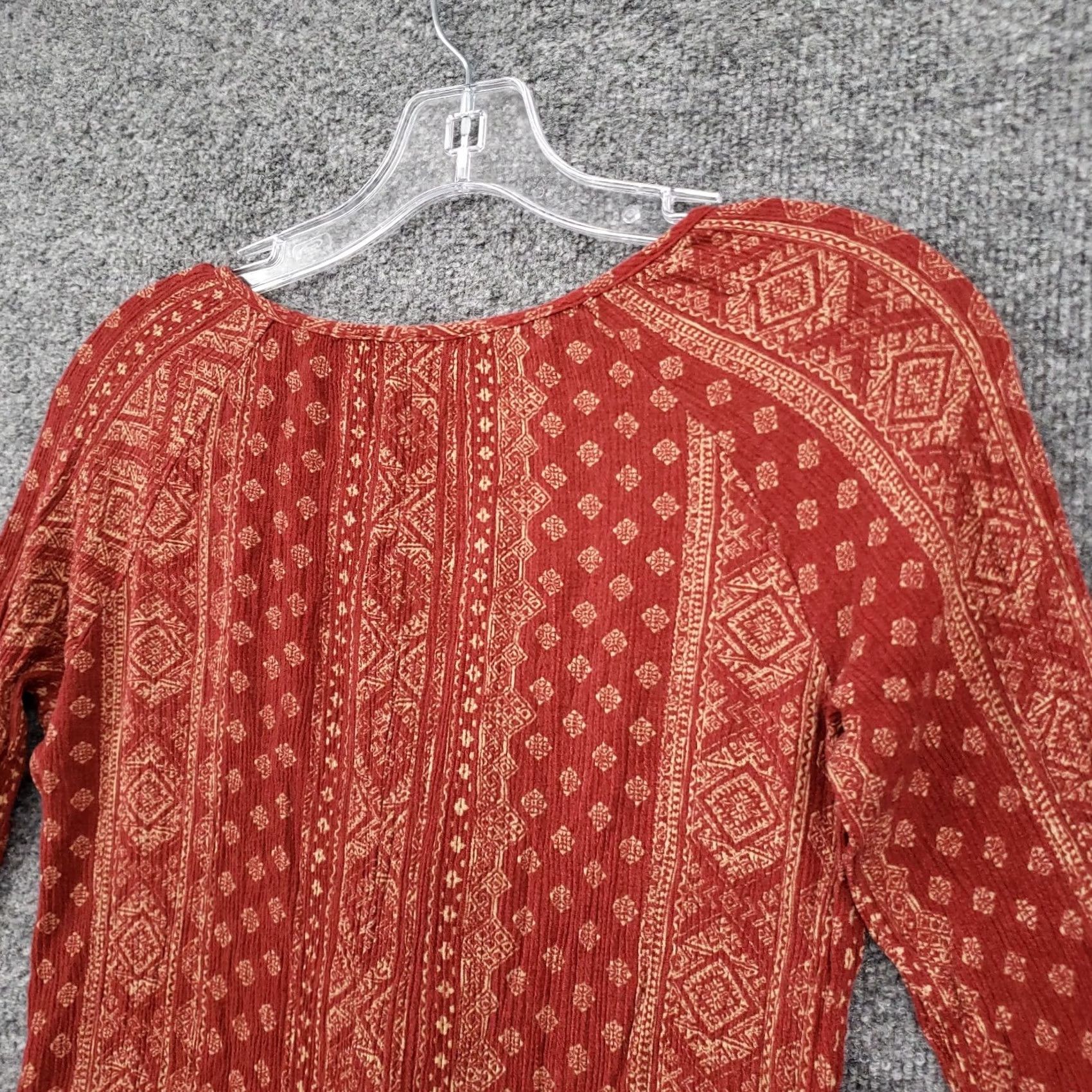 Forever 21 FOREVER 21 Blouse Womens S Small Red Bohemian Tasseled Tie 3/4 Sleeve Top Casual Size S / US 4 / IT 40 - 6 Thumbnail