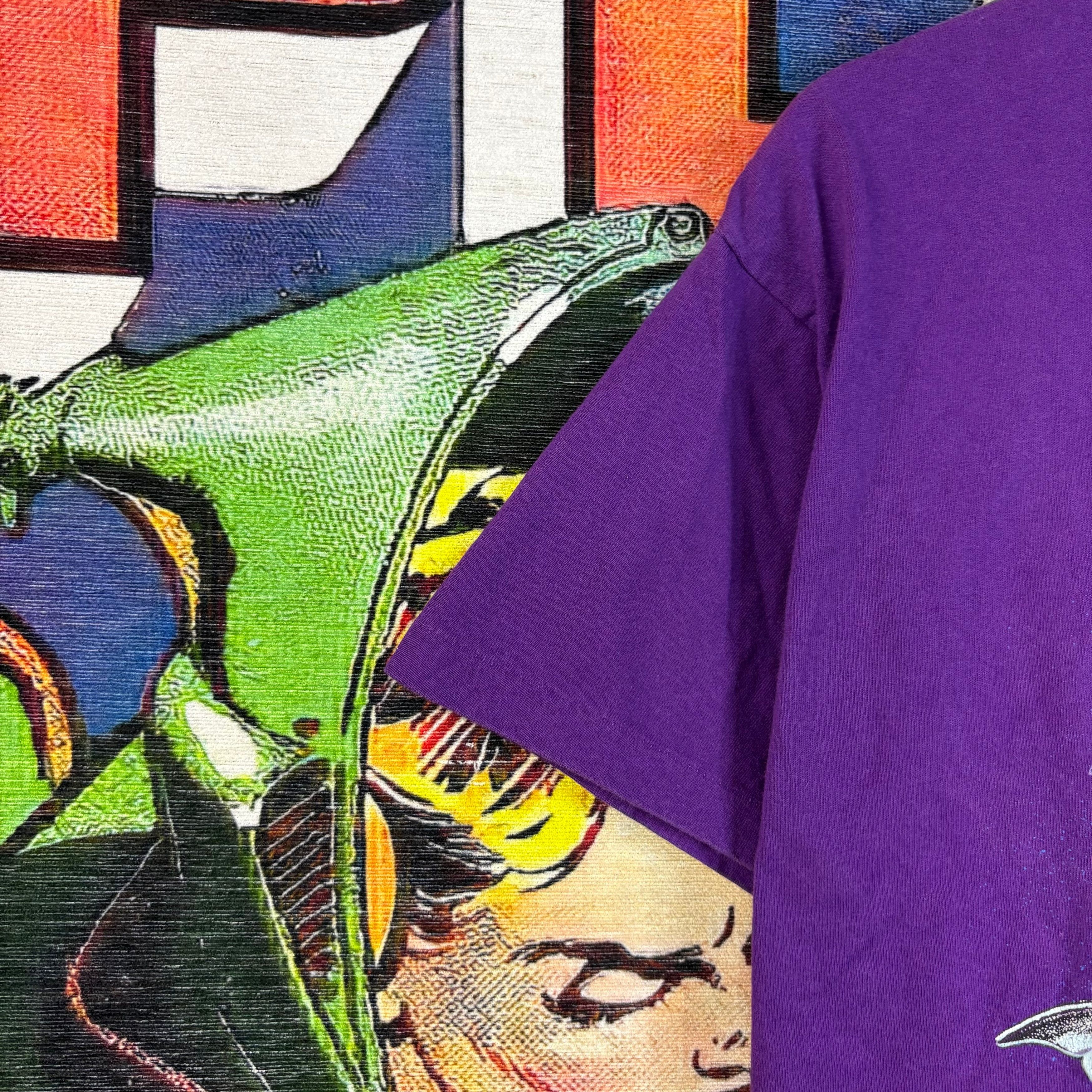 Vintage Vintage 90s Cape May New Jersey Dolphins Tee Size Large Size US L / EU 52-54 / 3 - 5 Thumbnail