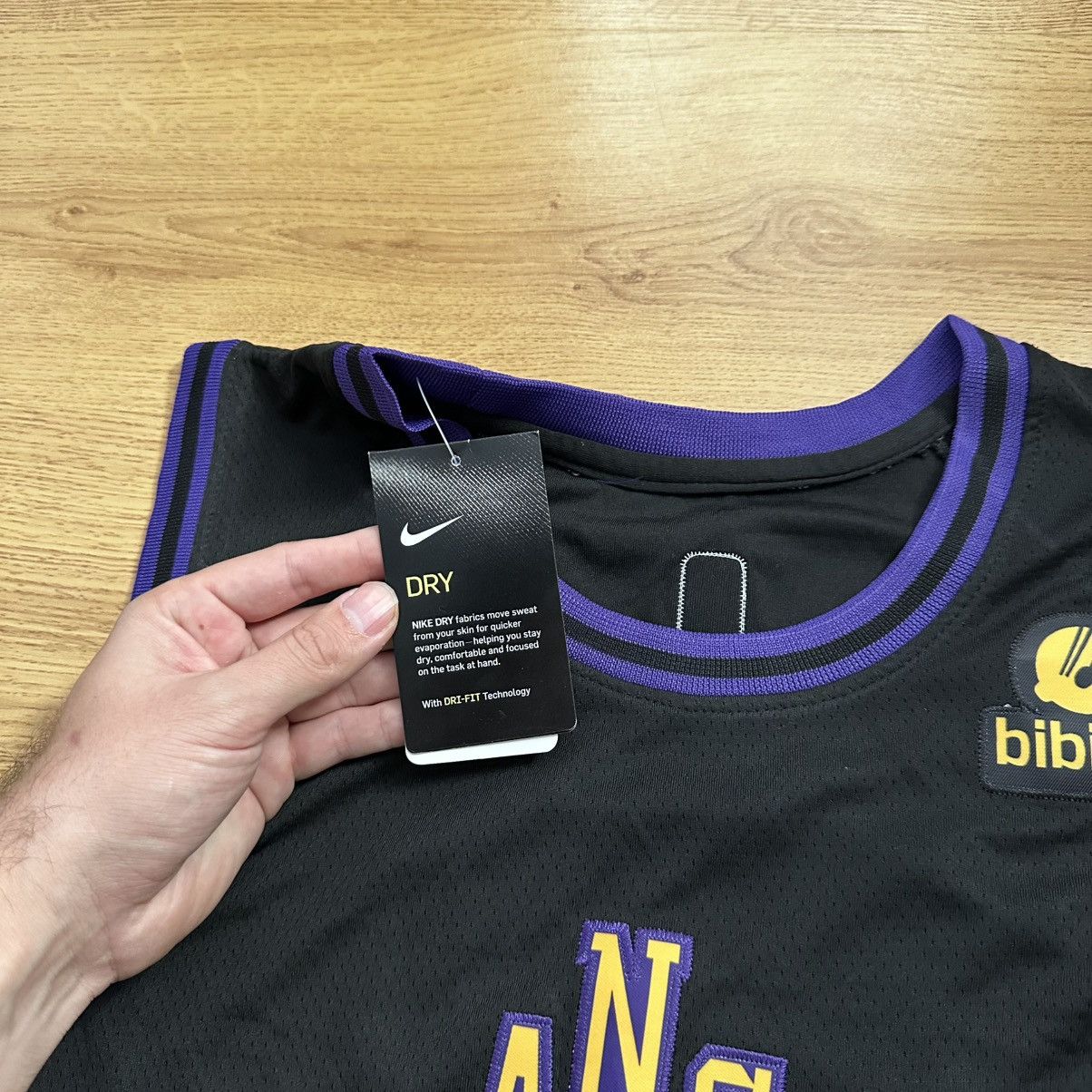 NBA × Nike NBA LeBron James Los Angeles Lakers Jersey Size US L / EU 52-54 / 3 - 5 Thumbnail