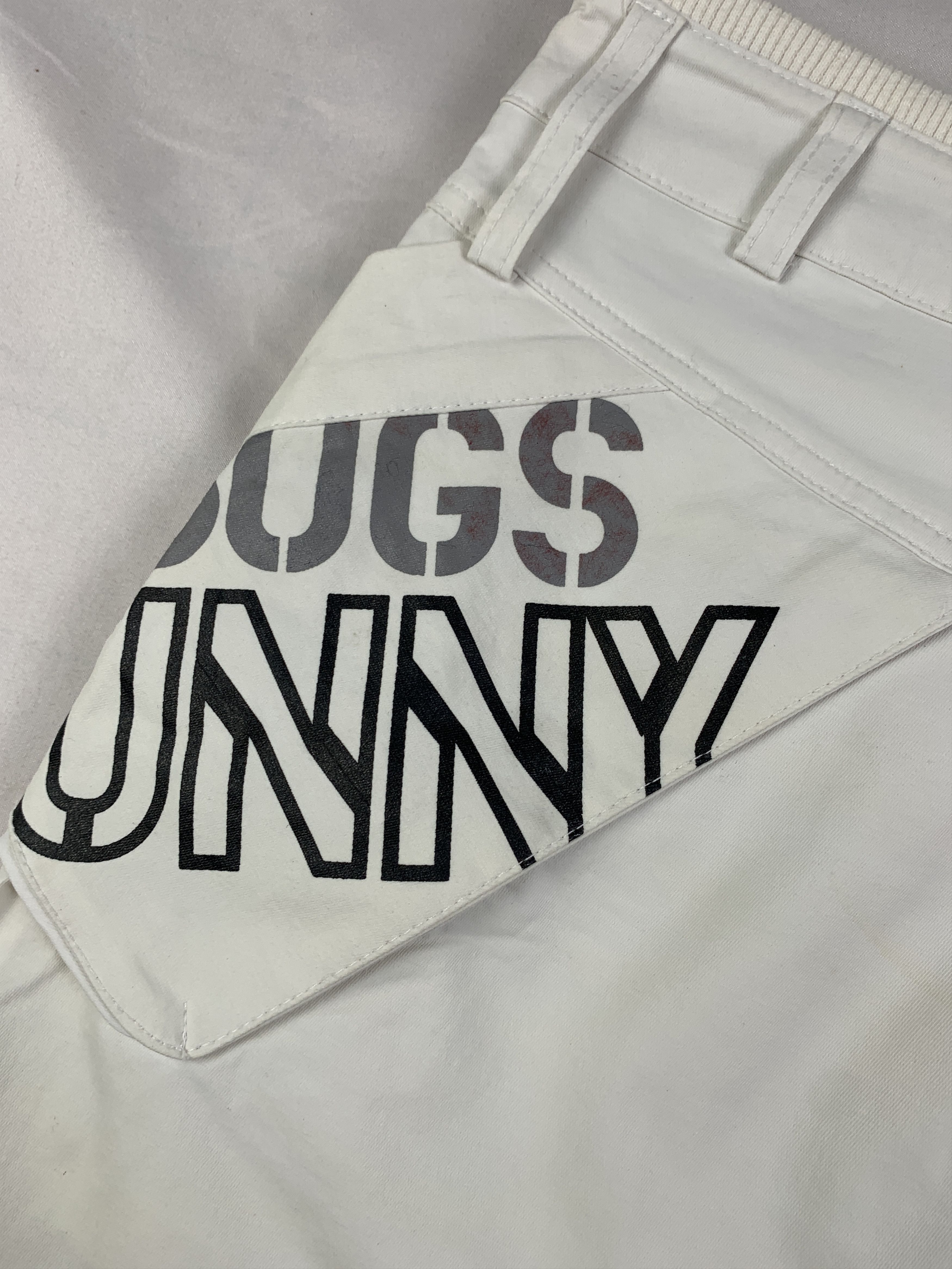 Warner Bros Warner Bros Golf Bugs Bunny White Skorts (29) Size 29" - 6 Thumbnail