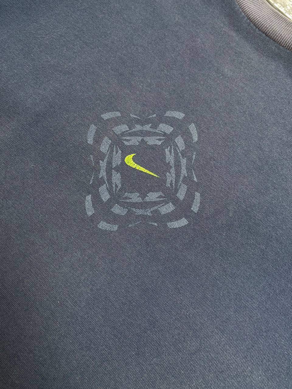 Nike × Vintage Vintage Style Nike T Shirt Center Logo Style Size US S / EU 44-46 / 1 - 10 Thumbnail