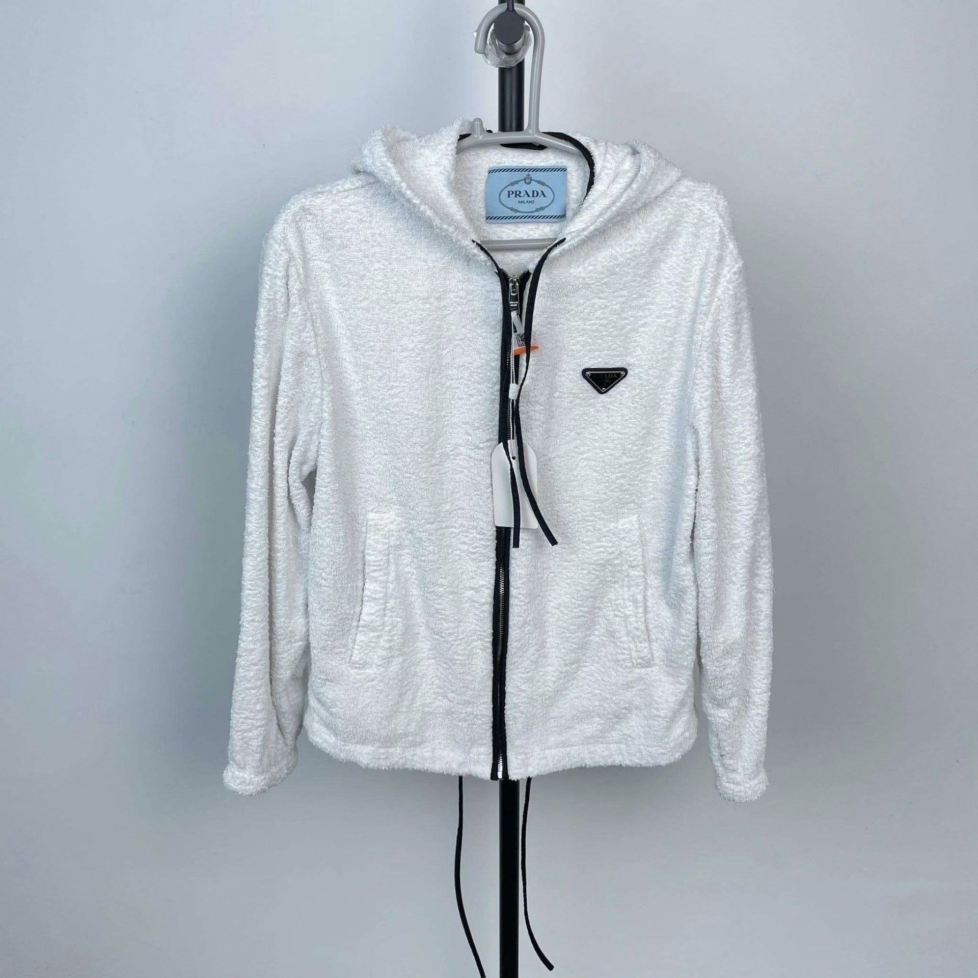 Prada Prada White Hoodie 38 women Size XS / US 0-2 / IT 36-38 - 1 Thumbnail