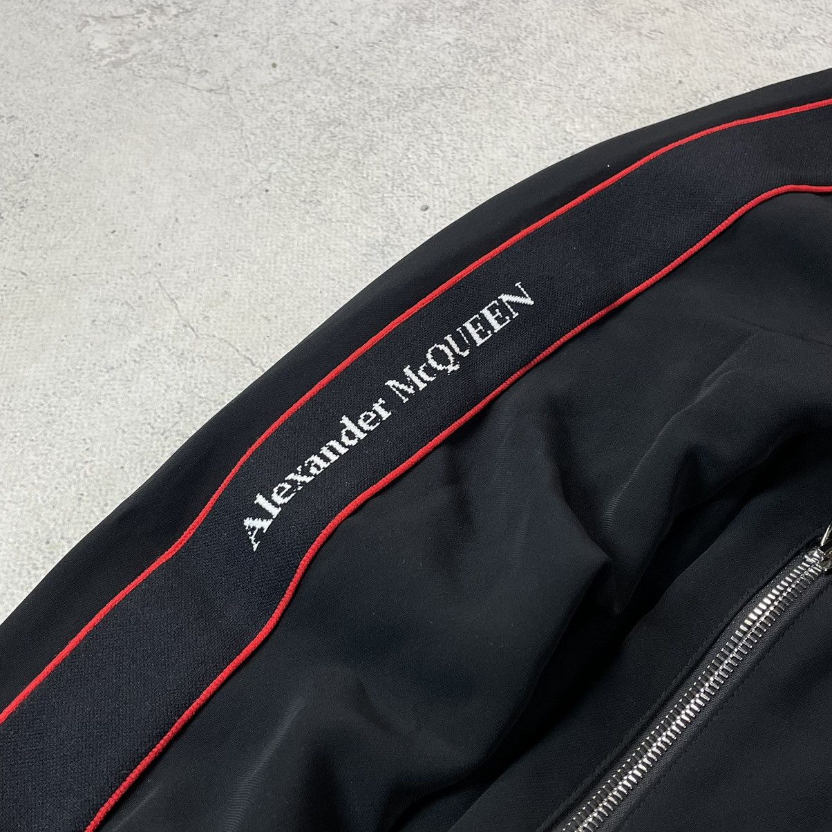 Alexander McQueen Alexander McQueen Black Tape Crepe Logo Track Jacket Size US XL / EU 56 / 4 - 7 Thumbnail