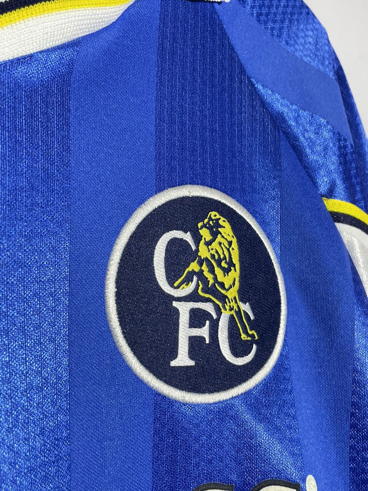 Chelsea Soccer × Vintage Chelsea FC Umbro 1997/98 Vintage Y2k Home Football Shirt Size US XL / EU 56 / 4 - 4 Thumbnail