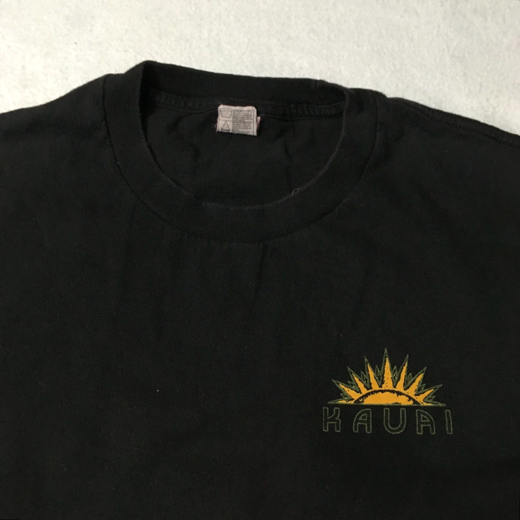Vintage VINTAGE Maui Kauai Hawaii NICE Graphic T Shirt Tee L Mens Black Island Map 90s Theme Size US L / EU 52-54 / 3 - 3 Thumbnail