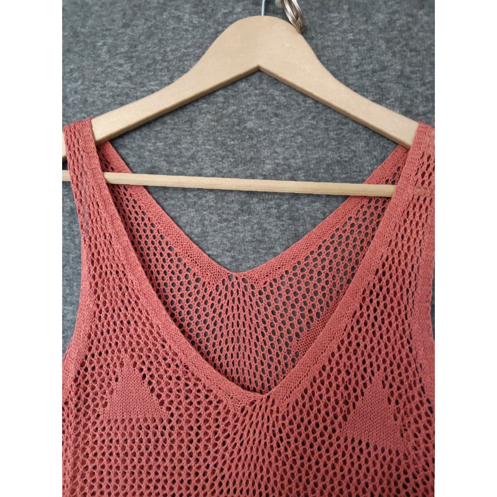 Vintage Codigo Crochet Long Knit Dress S Coral V-Neck Sleeveless Dress Women Lightweight Casual 90s Sexy Size S / US 4 / IT 40 - 7 Thumbnail