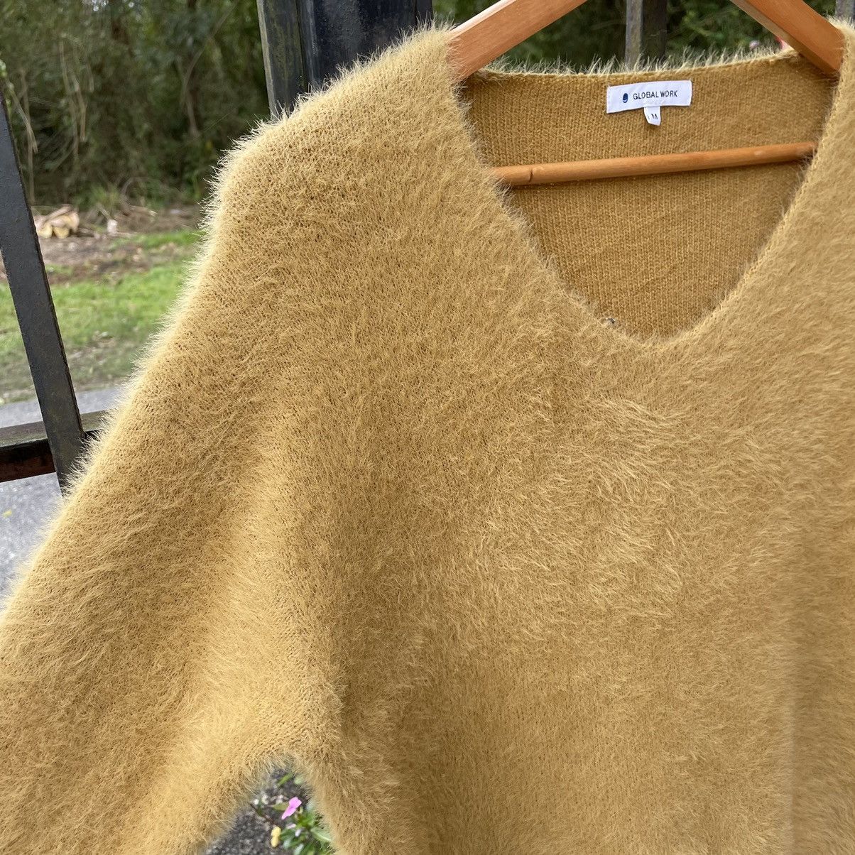 Global Work × Japanese Brand × Vintage 🔥Vintage Global Work Henley Women Wool Mohair Crop Tops Size M / US 6-8 / IT 42-44 - 5 Thumbnail