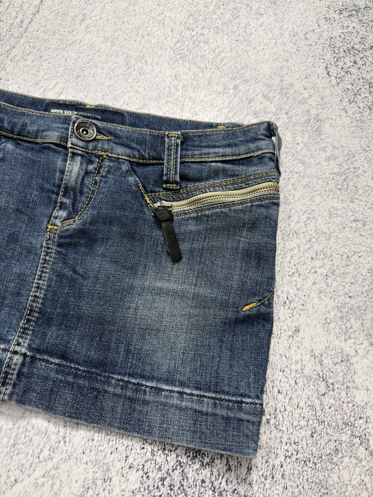 Miss Sixty Vintage Y2K Miss Sixty Denim Low Rise Mini Skirt Size M Size 27" / US 4 / IT 40 - 4 Thumbnail