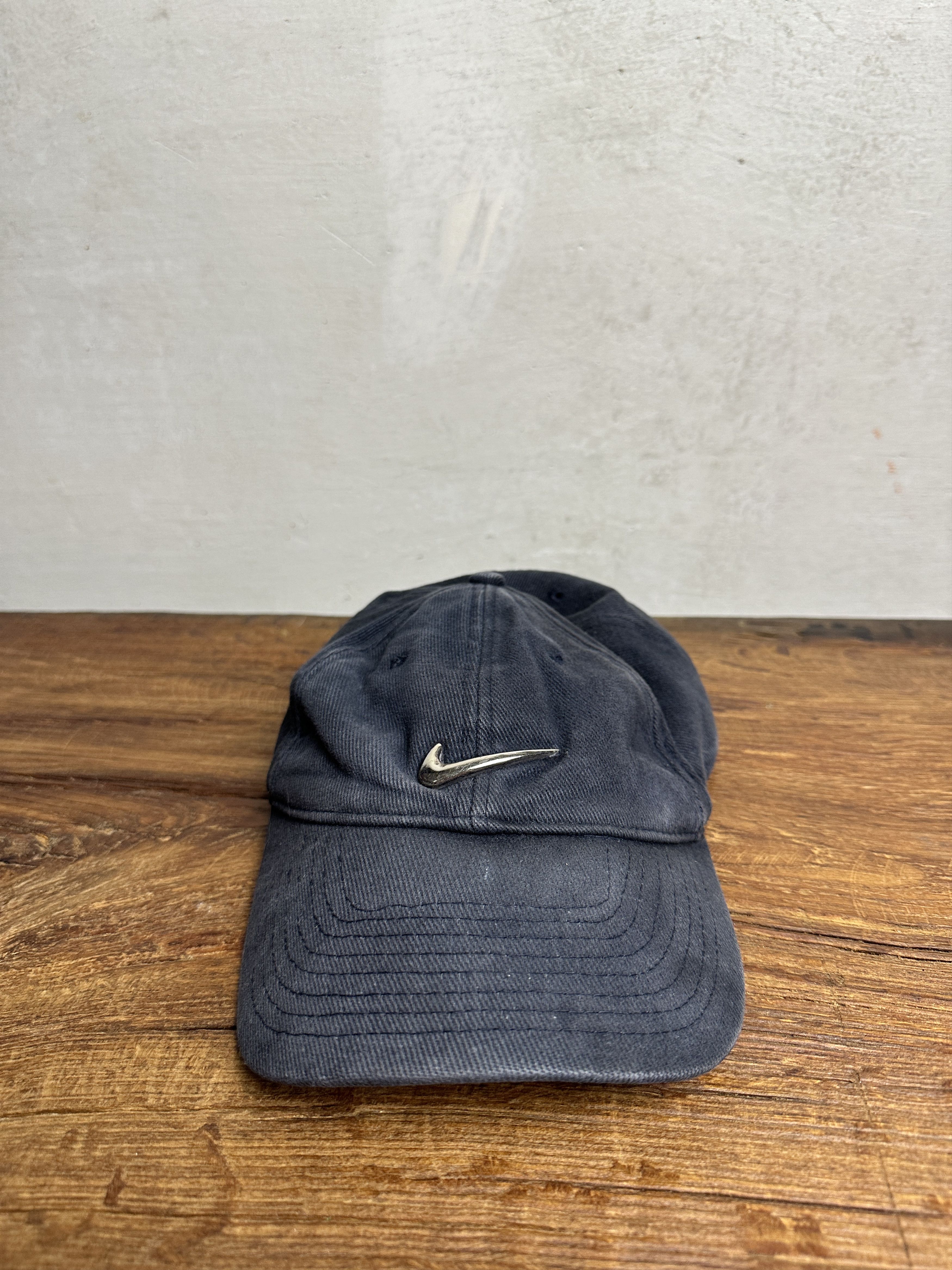 Nike Vintage Nike Logo Baseball Cap Size ONE SIZE - 3 Thumbnail