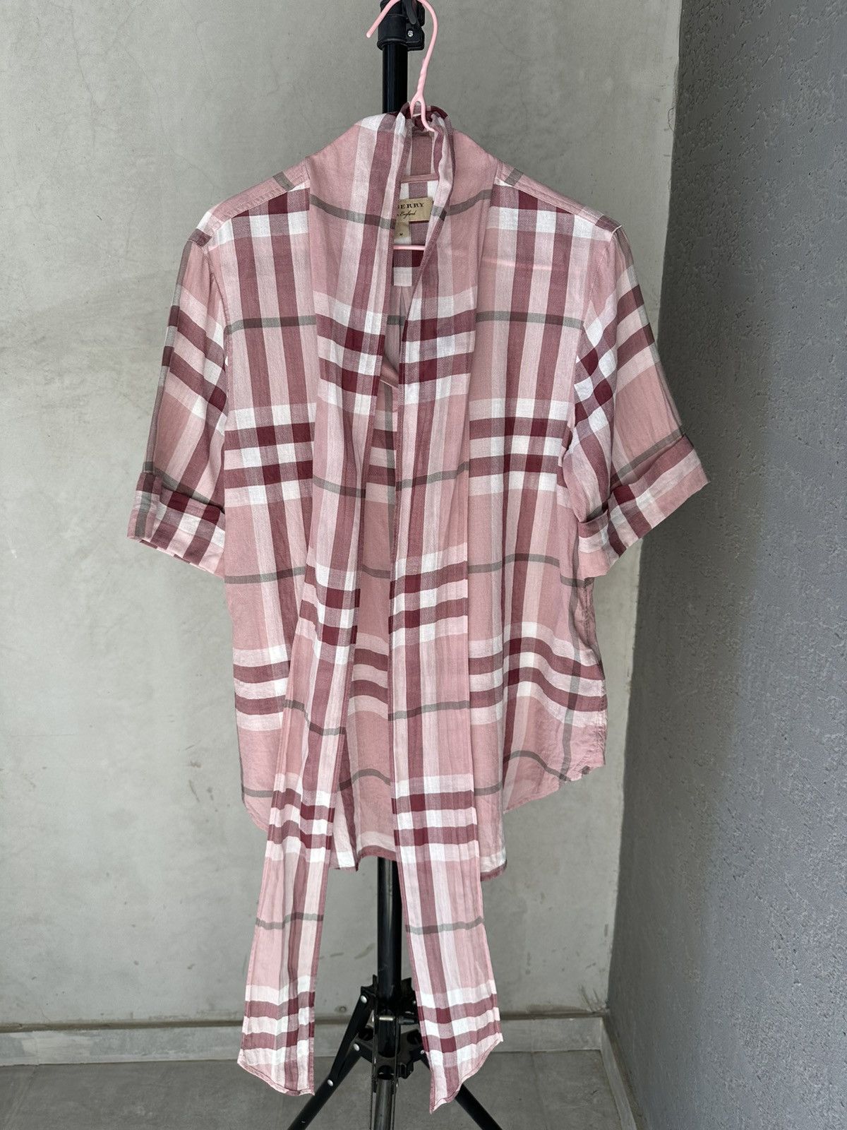 Burberry Burberry blouse Size M / US 6-8 / IT 42-44 - 2 Thumbnail