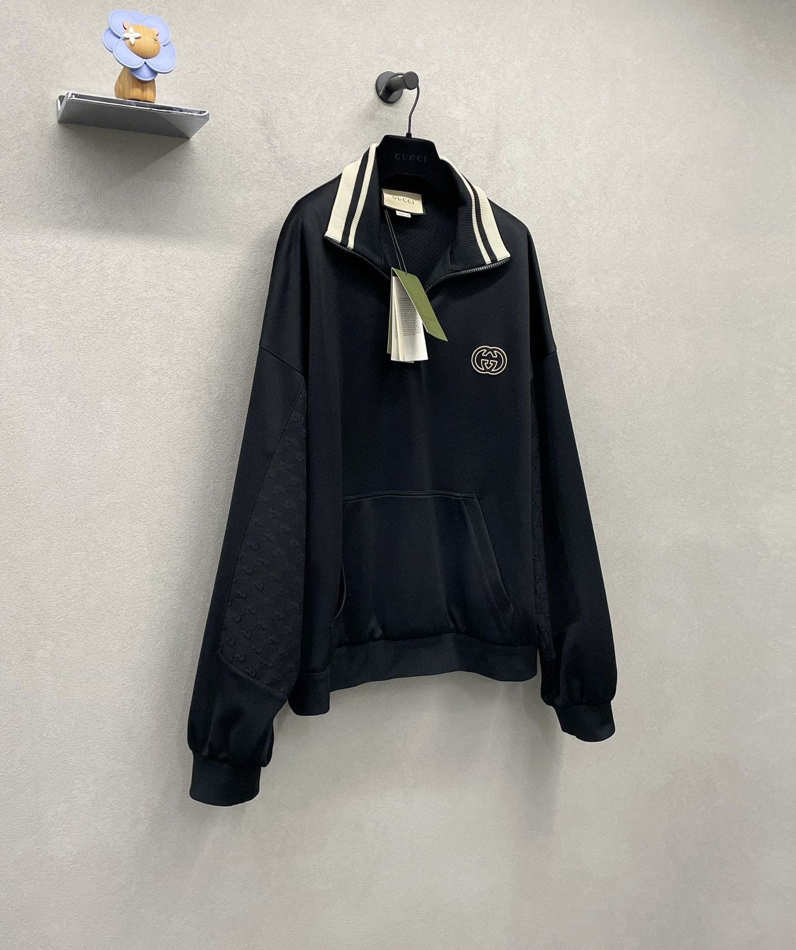 Gucci Gucci New black embroidered letter sweatshirt 2501-Nextarro Size US XL / EU 56 / 4 - 3 Thumbnail