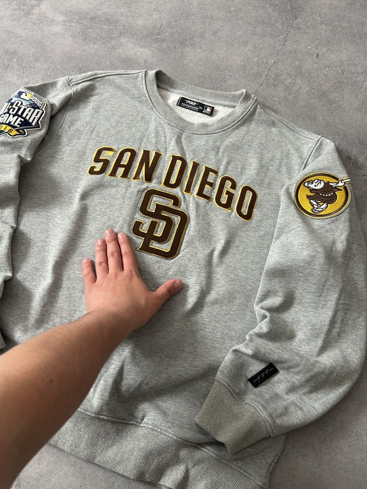 MLB Men's San Diego Padres Pro Standard Heathered GraySweatshirt Size US XL / EU 56 / 4 - 2 Thumbnail