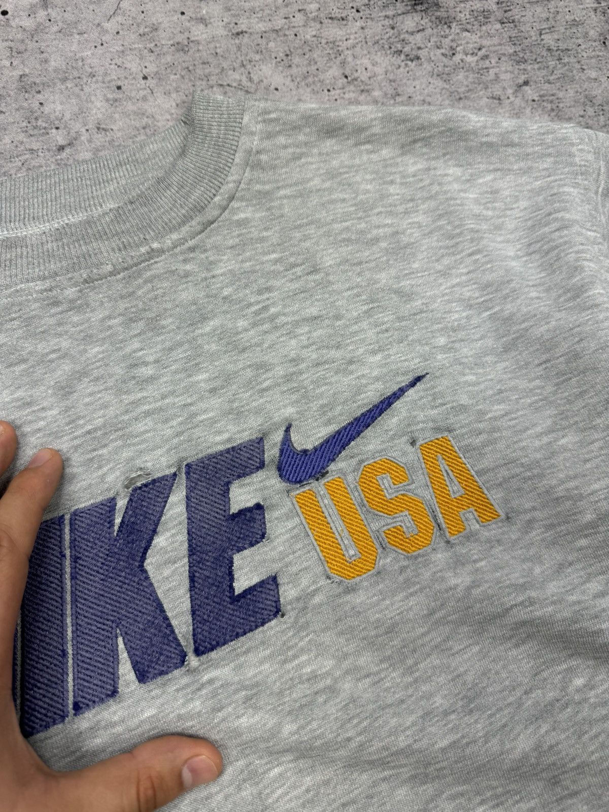 Nike Vintage Nike USA Swoosh Big Logo Distressed Sweatshirt 90's Size US M / EU 48-50 / 2 - 12 Thumbnail