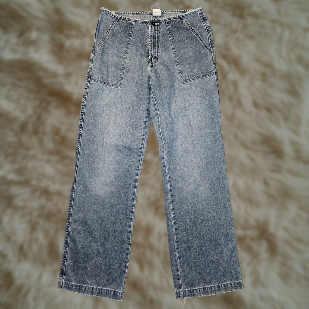 Silver Jeans Co. VINTAGE Silver Jeans Bootcut Jeans Womens 30 Regular Blue Distressed 90s Y2K Mid Rise Inseam 31.5 Denim Baggy Comfort Pockets Logo Button Mens? Womens Size 30" / US 8 / IT 44 - 1 Thumbnail