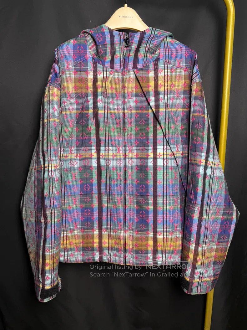 Louis Vuitton Louis Vuitton Made in Italy Colorful Plaid Hooded Jacket Size US S / EU 44-46 / 1 - 1 Thumbnail