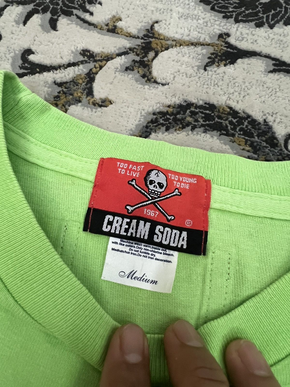 Other Cream Soda Black Cats USA Tour 1982 Neon Green T-Shirt Size US M / EU 48-50 / 2 - 3 Thumbnail