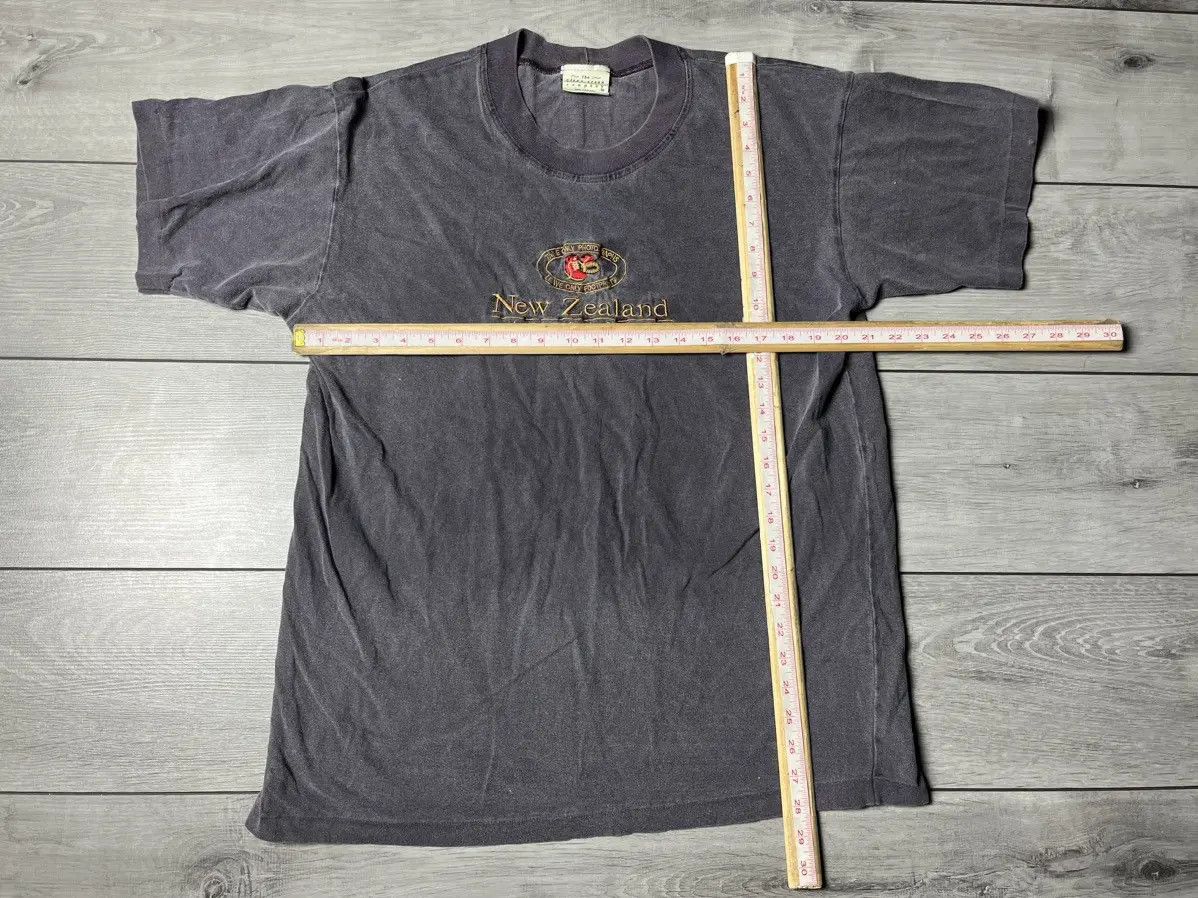 Band Tees New Zealand Tshirt vintage size Large Size US L / EU 52-54 / 3 - 5 Thumbnail