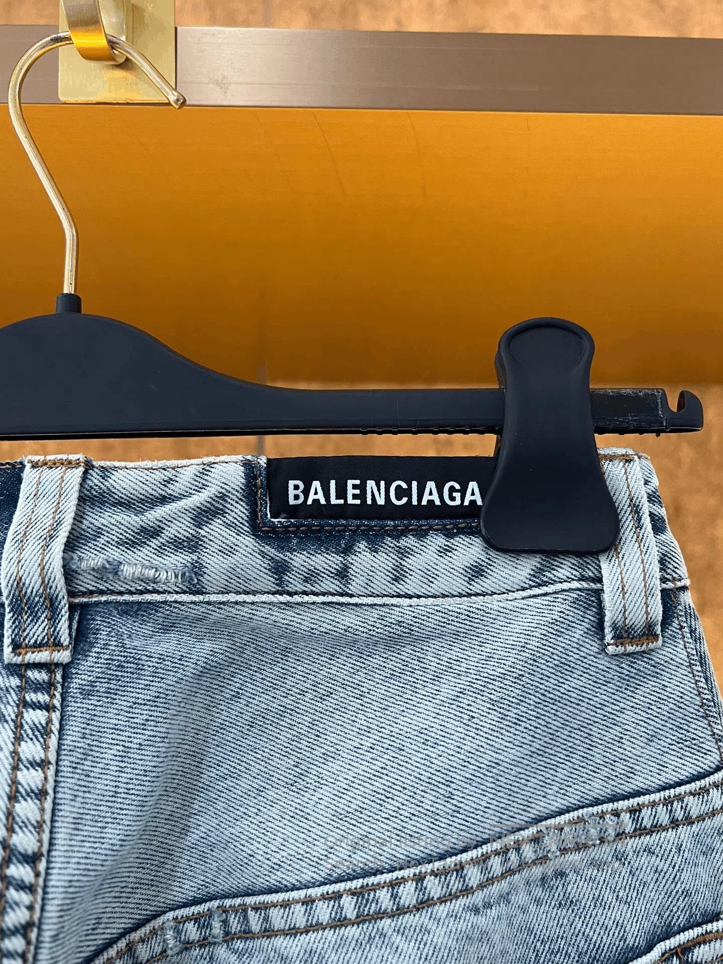 Balenciaga Balenciaga Pull Up Jeans. Size 24" / US 00 / IT 34 - 3 Thumbnail