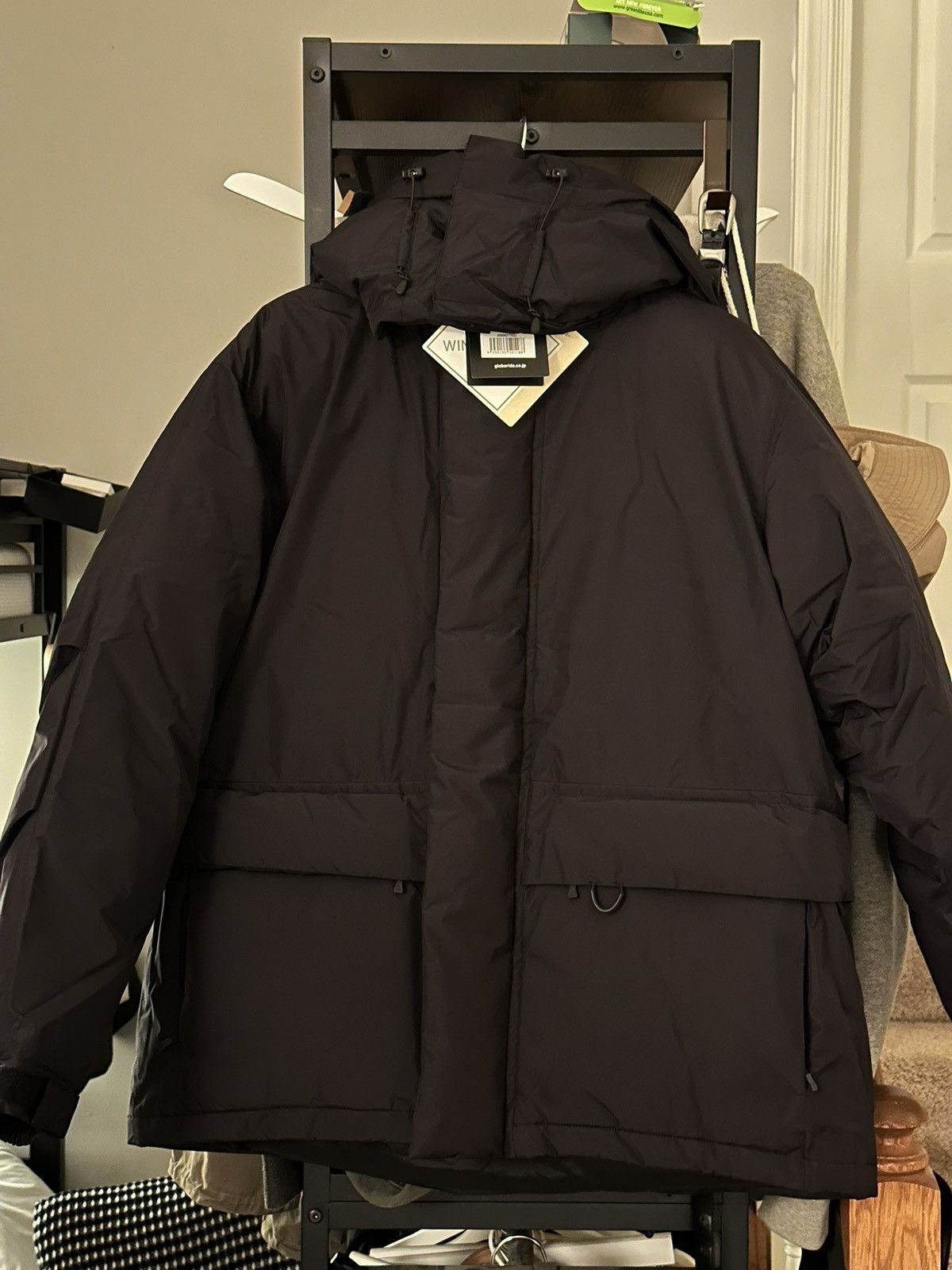 GORE-TEX WINDSTOPPER EXPEDITION DOWN JACKET
