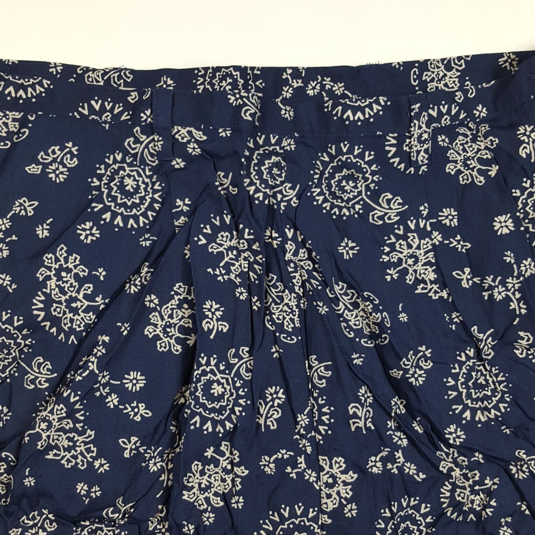 Vintage VINTAGE Woolrich Navy Outdoor High Waist Women's Shorts 12 Poplin Rayon Button Pleated 90s Retro Golf Tennis Mens/Womens Size 26" / US 2 / IT 38 - 2 Thumbnail