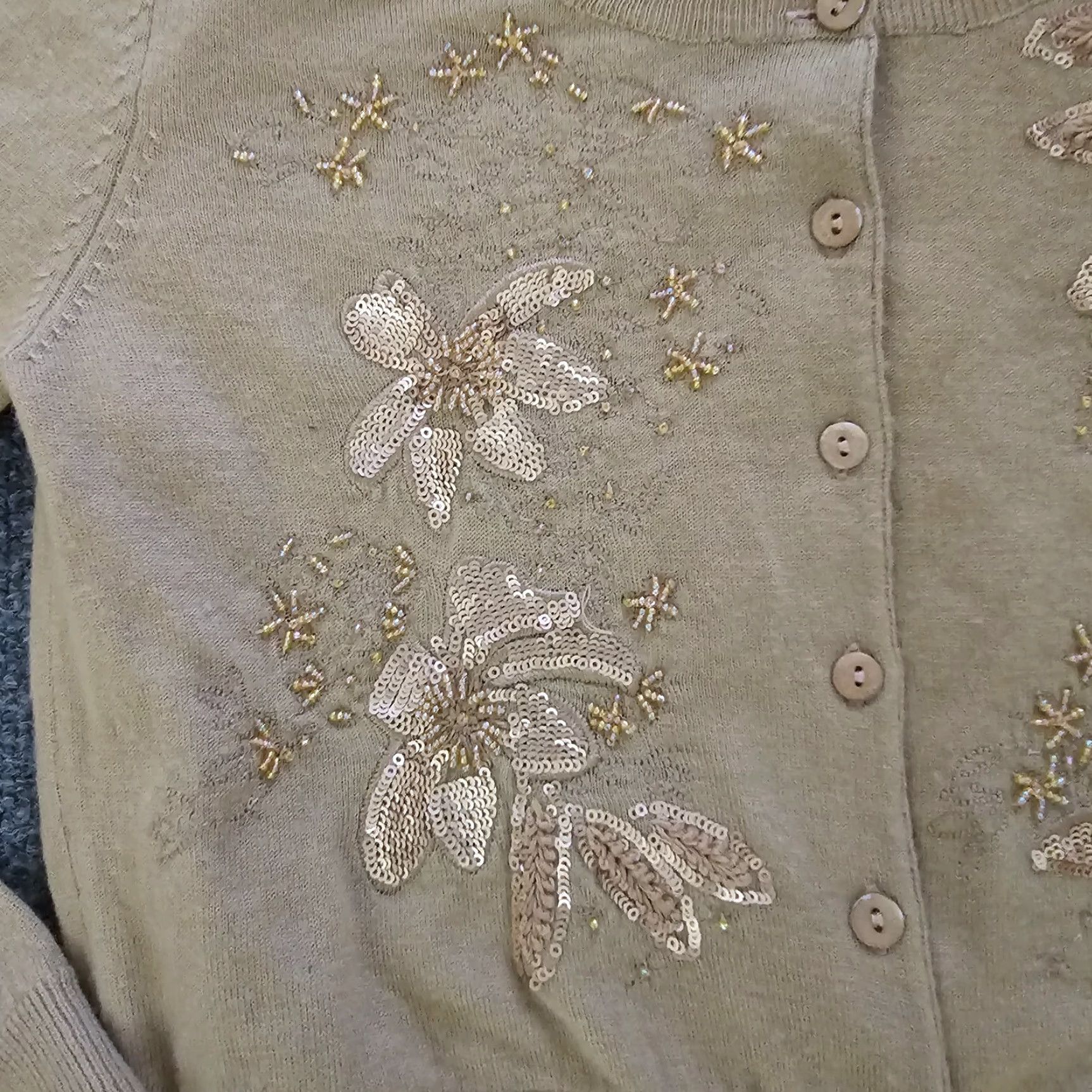 TWINSET TWINSET Cardigan Women Small Beige Wool Beaded Sequins Italy Size S / US 4 / IT 40 - 6 Thumbnail