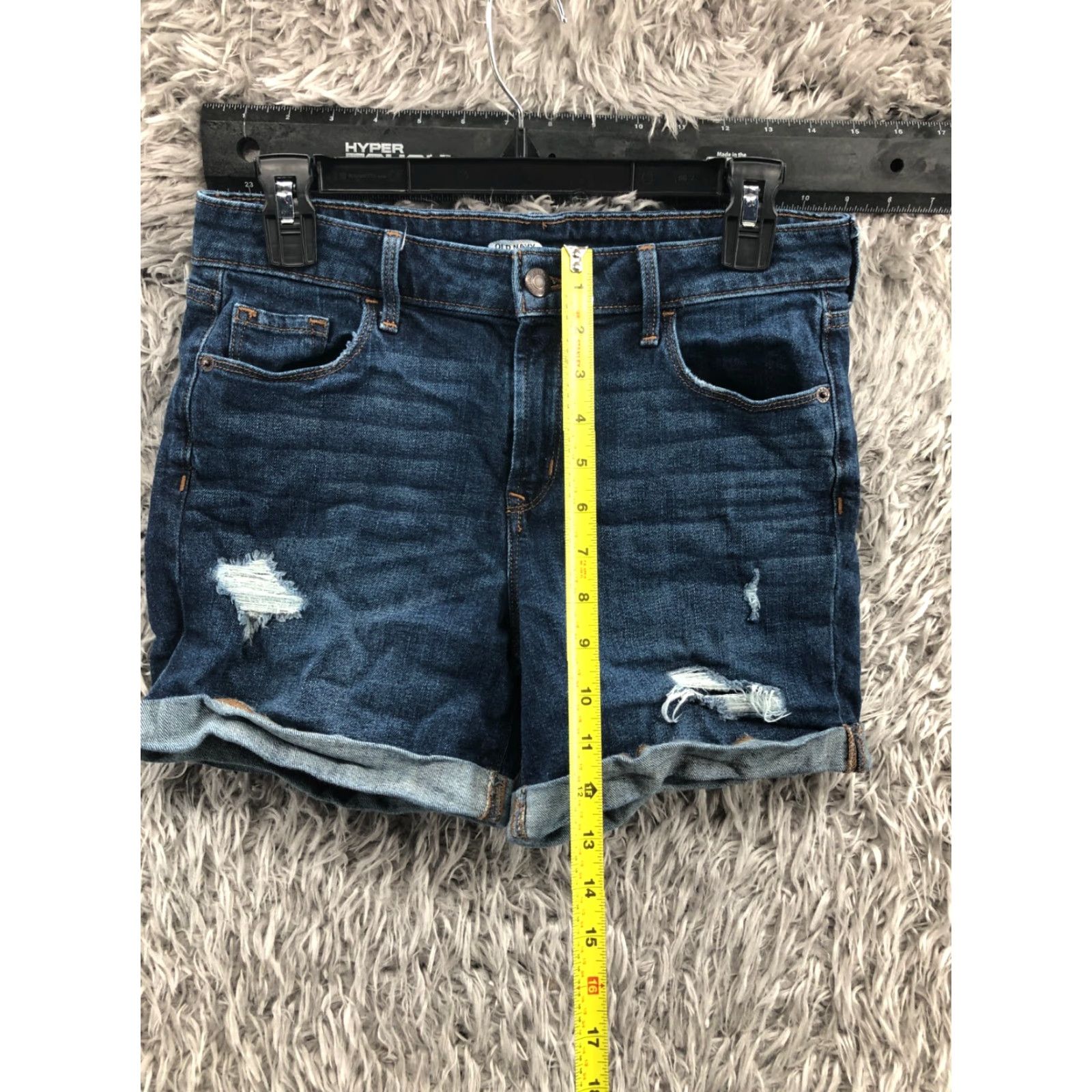 Old Navy Old Navy Boyfriend Shorts Womens Size 4 Mid Rise Medium Wash Blue Denim 5-Pocket Casual Size 27" / US 4 / IT 40 - 3 Thumbnail