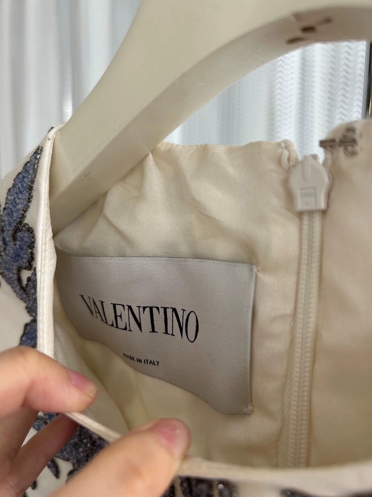 Valentino Valentino Hvy Beaded Embroidered LS Skirt Women's Size XS / US 0-2 / IT 36-38 - 2 Thumbnail
