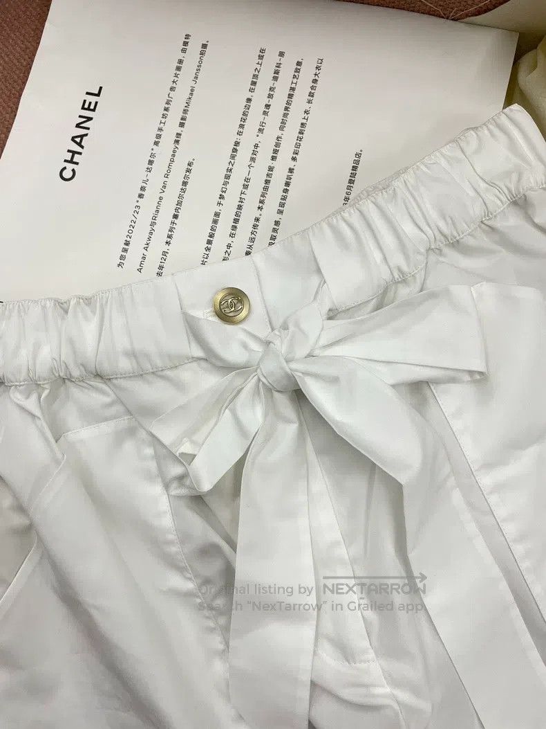 Chanel Chanel White bow tie mesh shorts Size 25" / US 0 / IT 36 - 2 Thumbnail