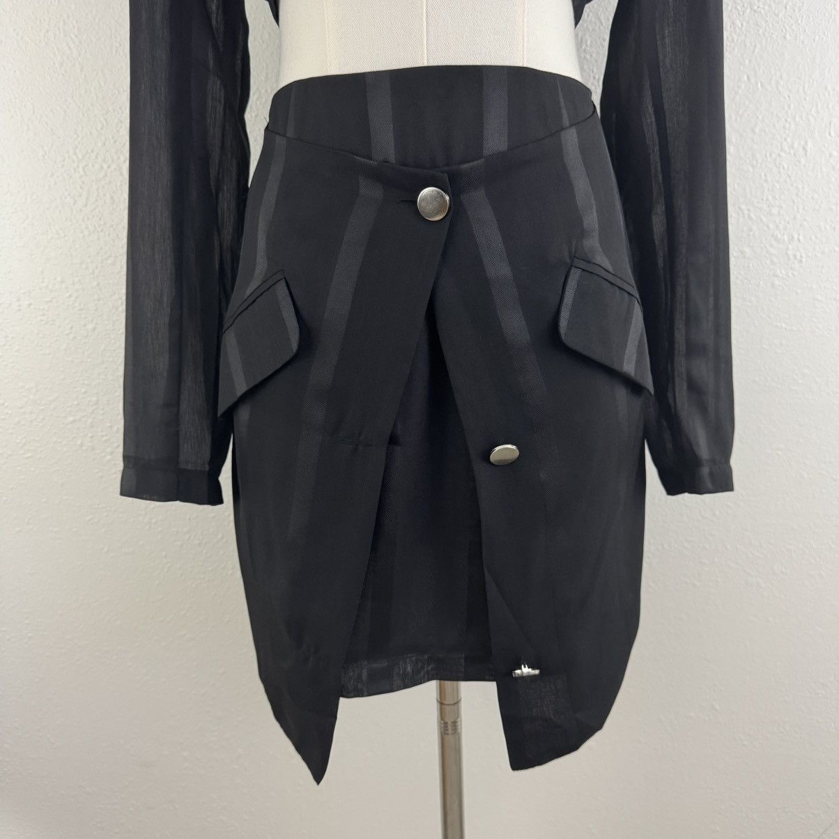 Forever 21 FOREVER 21 Black Office Siren Two Piece Top & Skirt Size S / US 4 / IT 40 - 5 Thumbnail