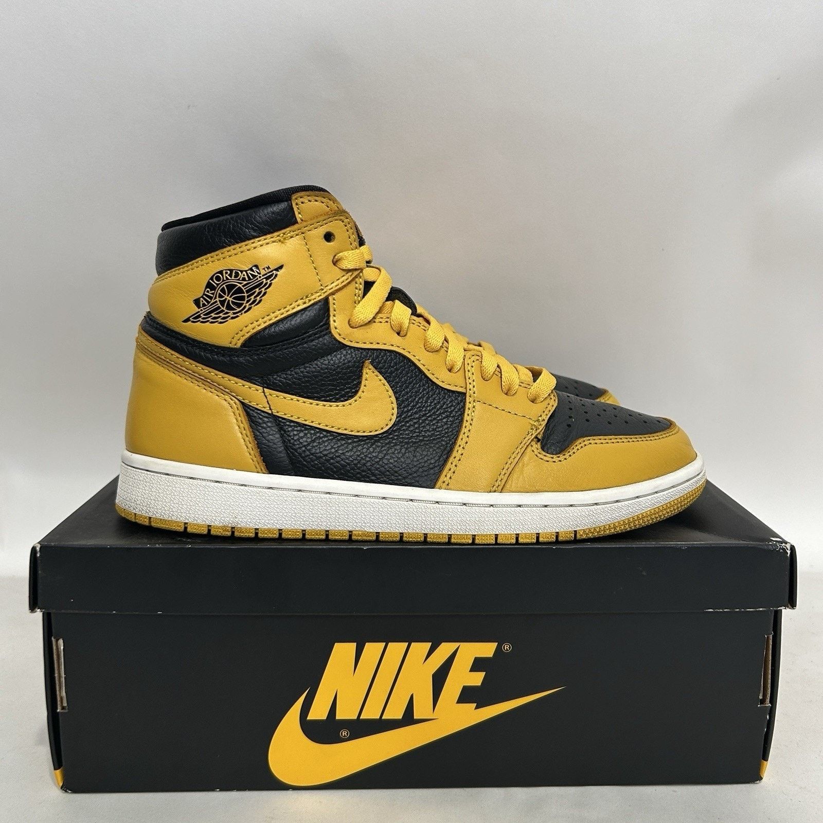 Jordan Brand Nike Air Jordan 1 Retro High OG “Pollen” 555088-701 Size US 8.5 / EU 41-42 - 4 Thumbnail