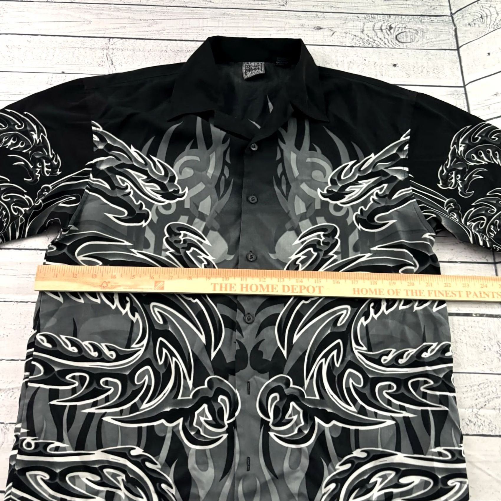 Vintage VINTAGE Shaolin Button-Up Short Sleeve Shirt Mens M Black Dragon Tribal Graphic Print White-? Size US M / EU 48-50 / 2 - 3 Thumbnail