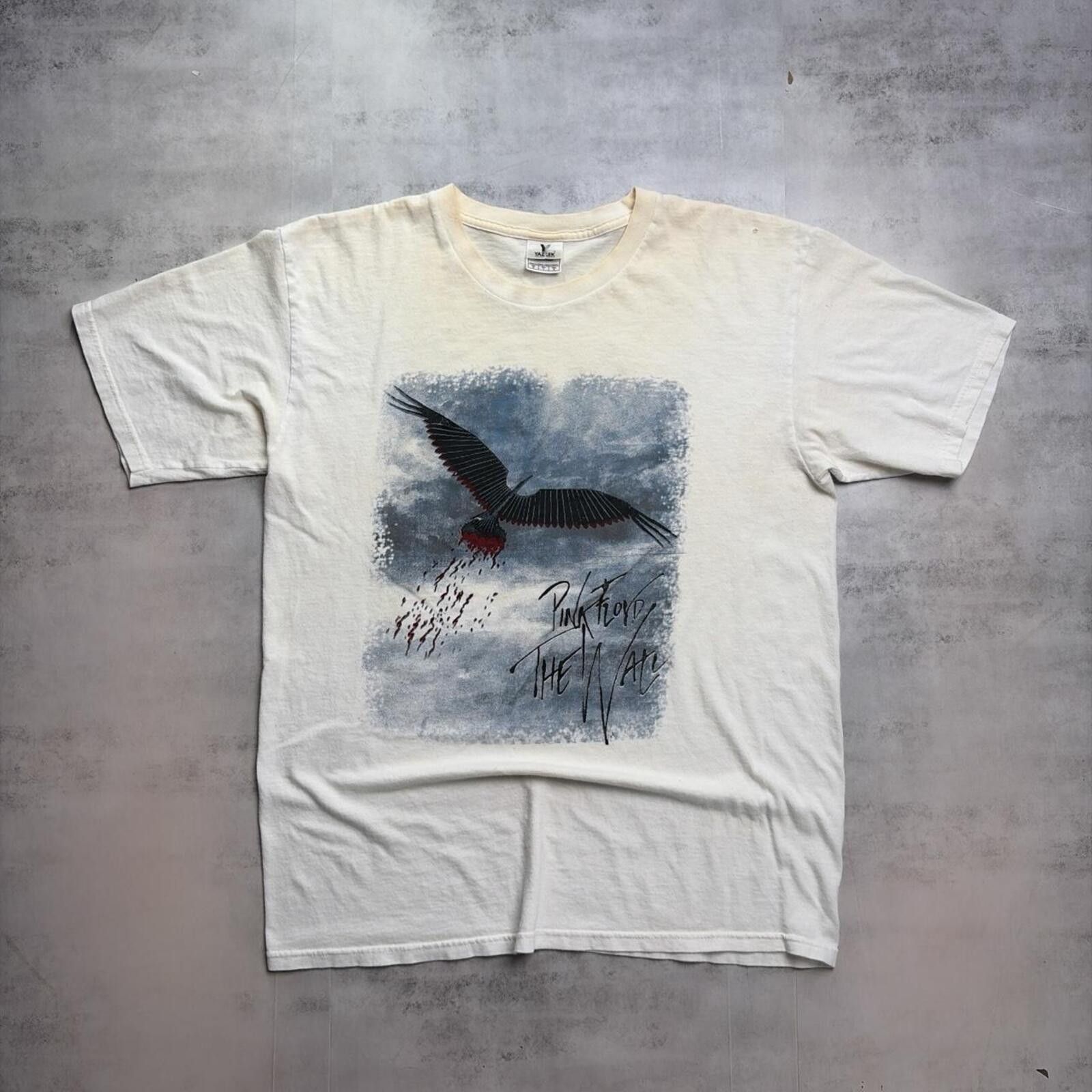 Other Y2K White Pink Floyd The Wall Tour Band Distressed T-Shirt Size US L / EU 52-54 / 3 - 1 Thumbnail