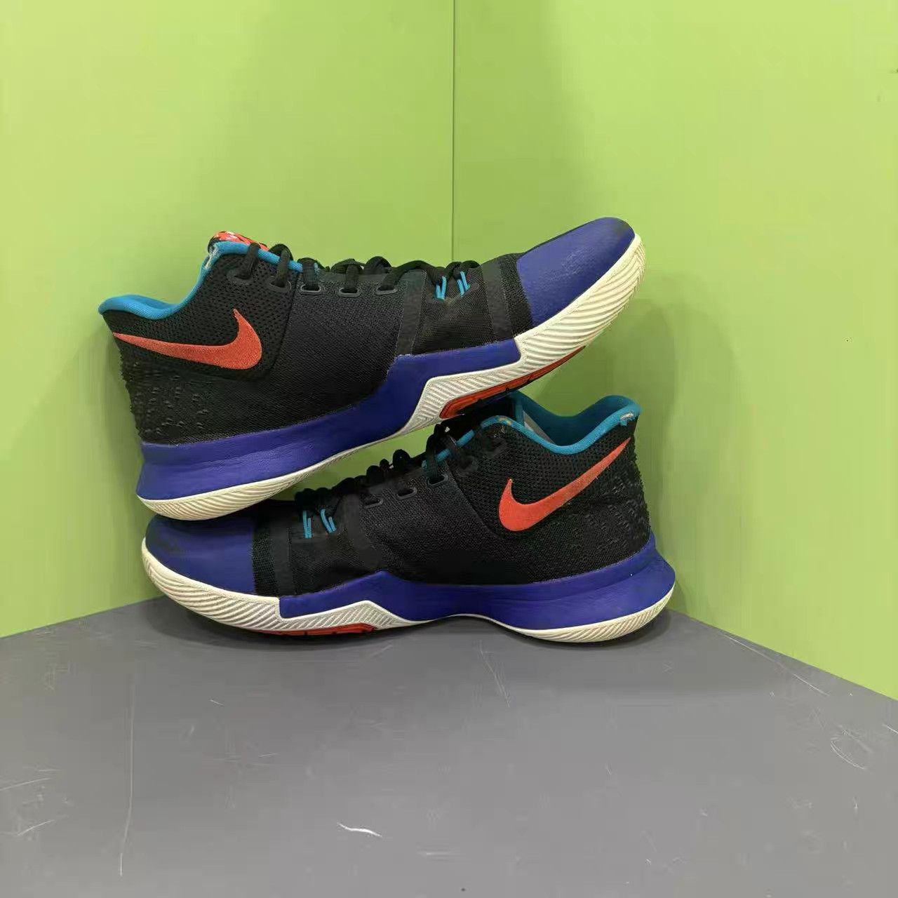 Nike Nike Kyrie 3 Black Orange K15 Size US 10 / EU 43 - 6 Thumbnail